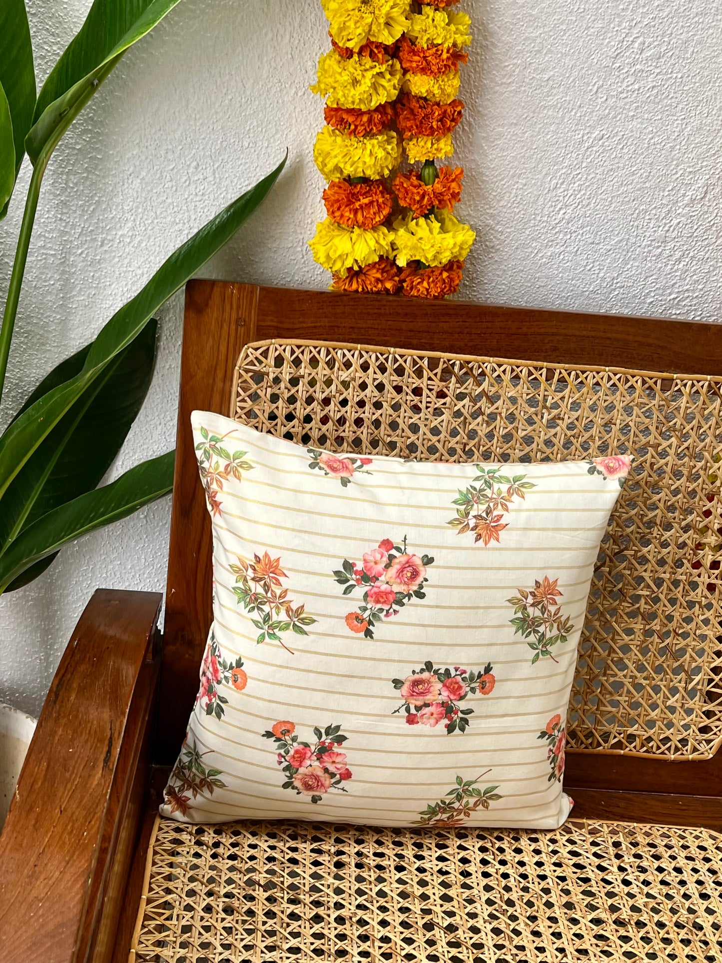 Cushion Cover - Kanakambara