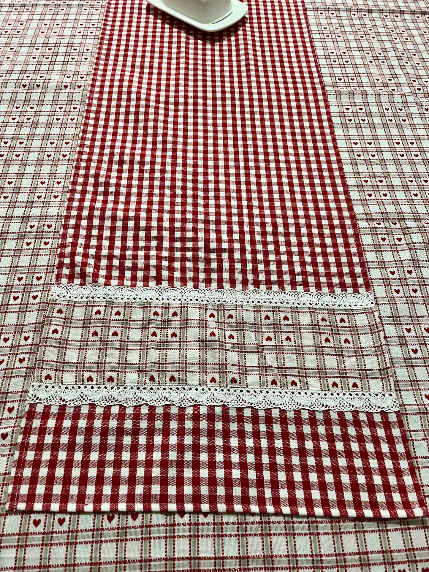 Runner - Gingham & Hearts