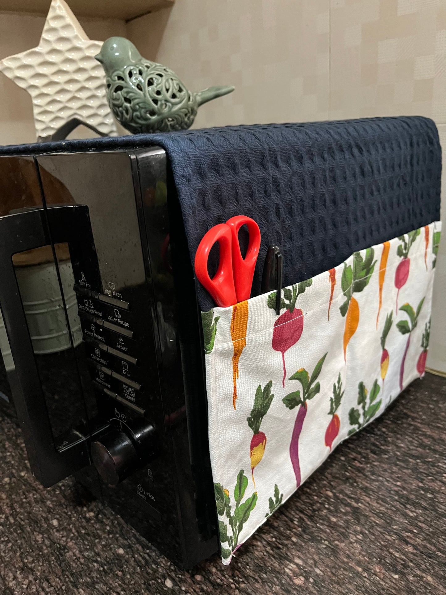 Microwave Cover-Carrots and Turnips