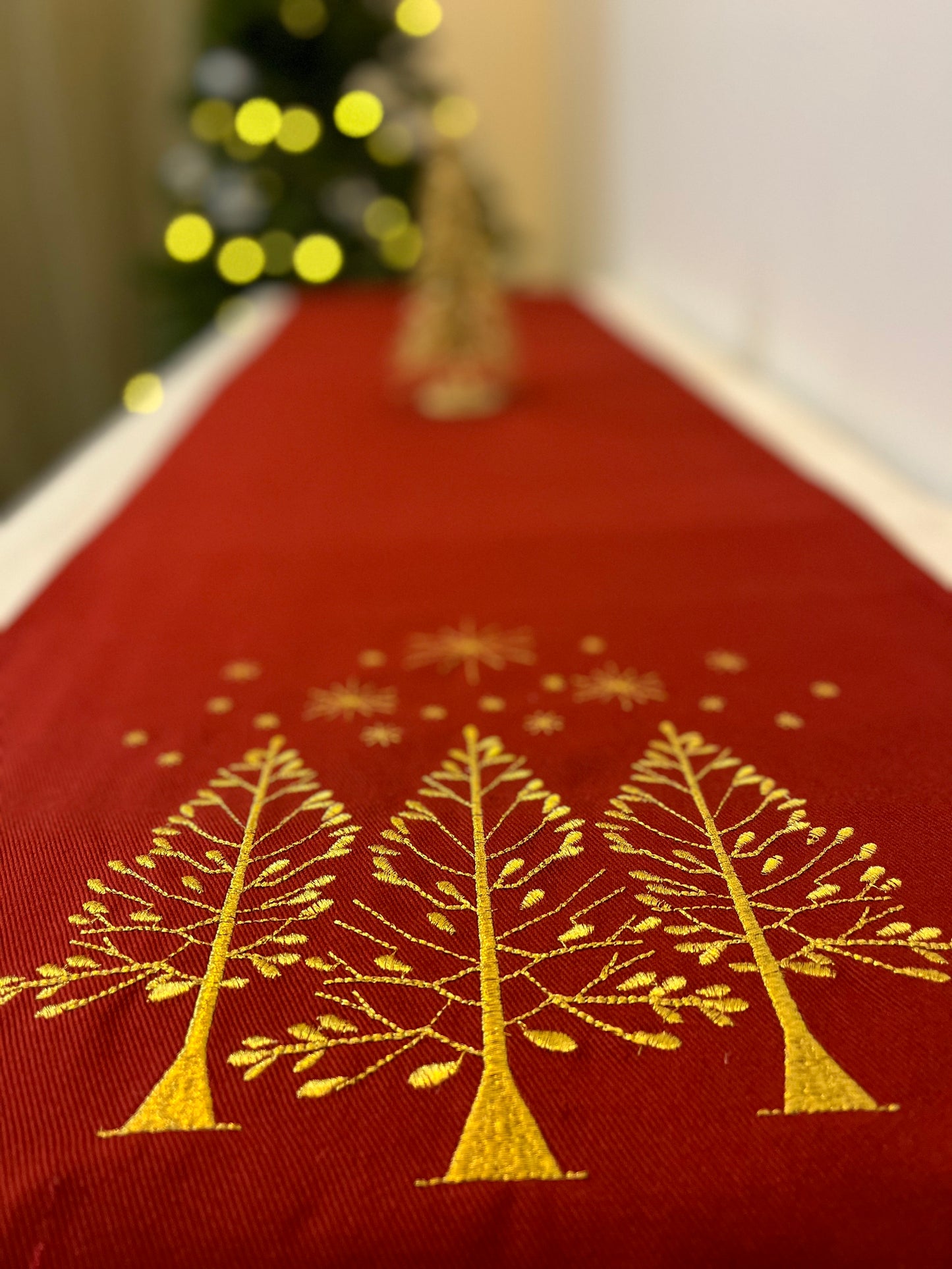 Christmas Runner - Gold Trees & Stars (Long)