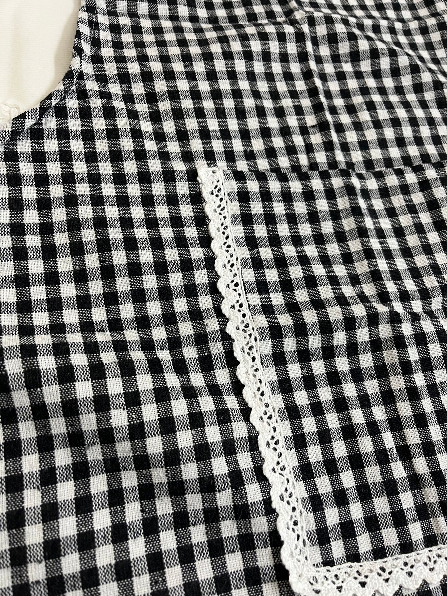 Apron - Monochrome