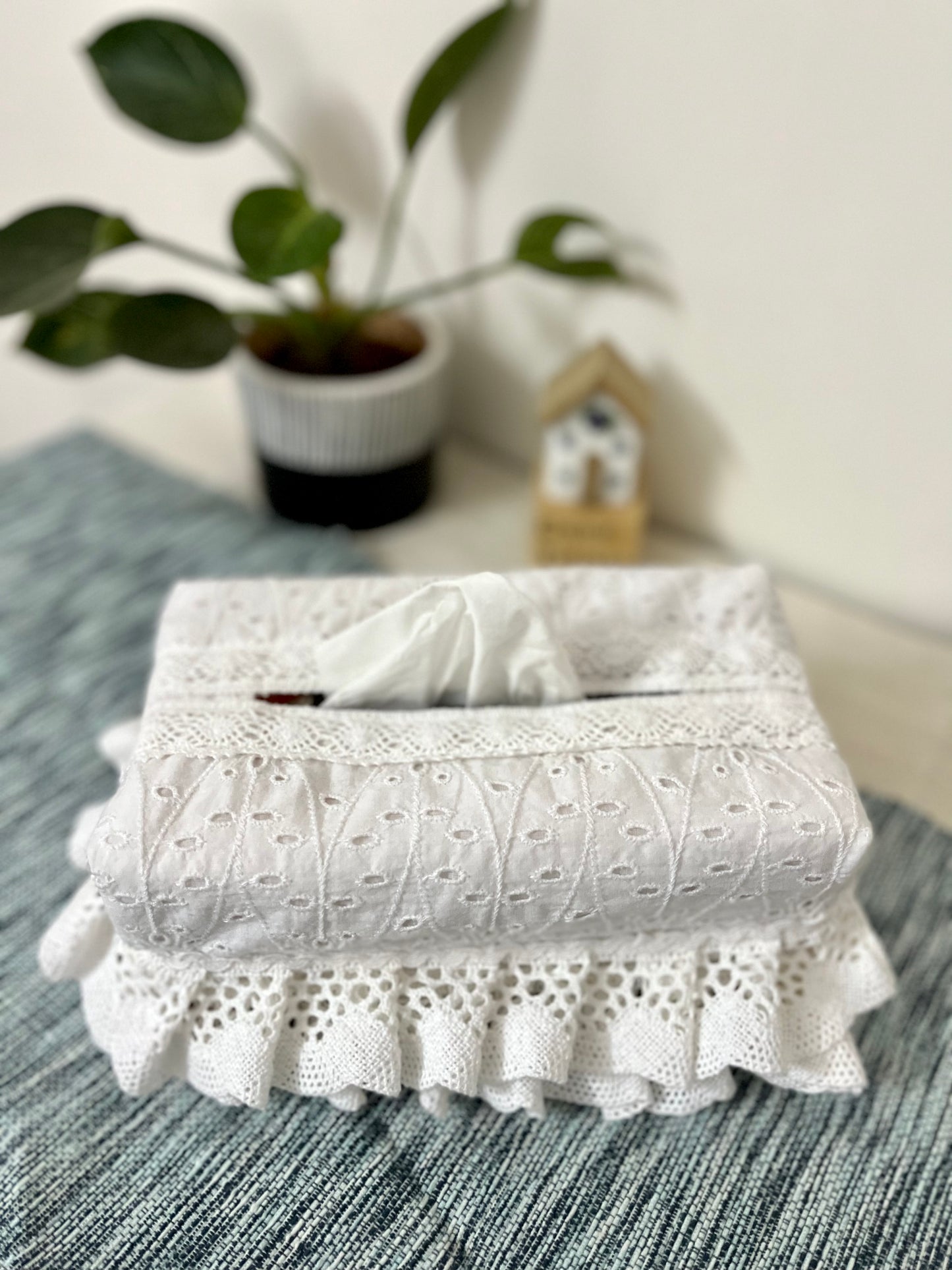 Tissue Box Cover- Hakoba n Lace