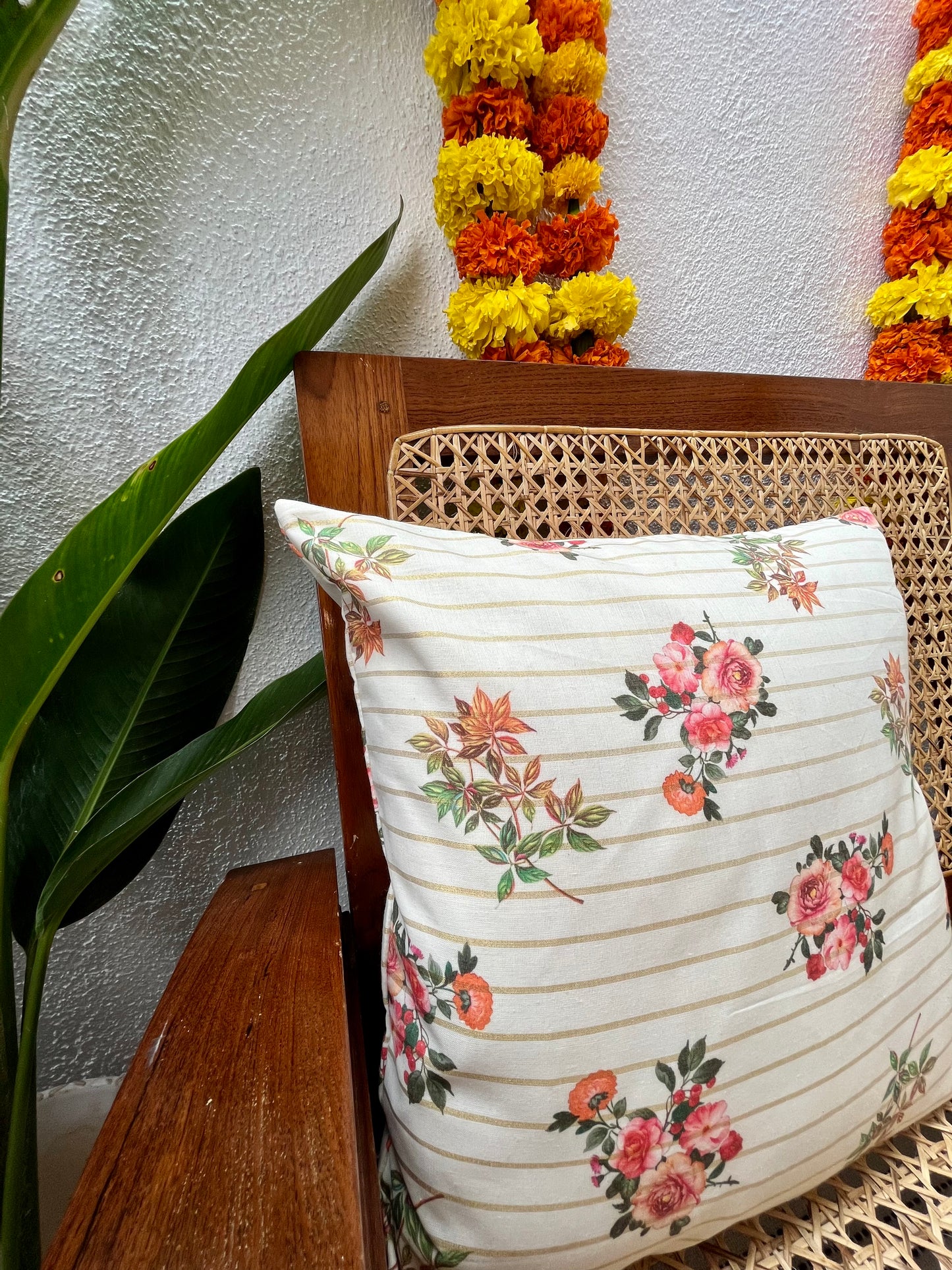 Cushion Cover - Kanakambara