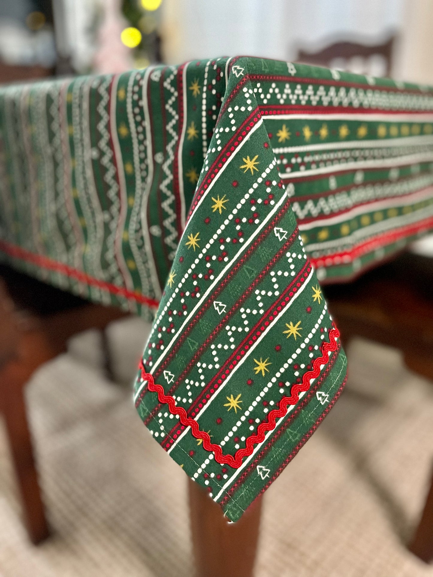Christmas Tablecloth - Green & Jolly