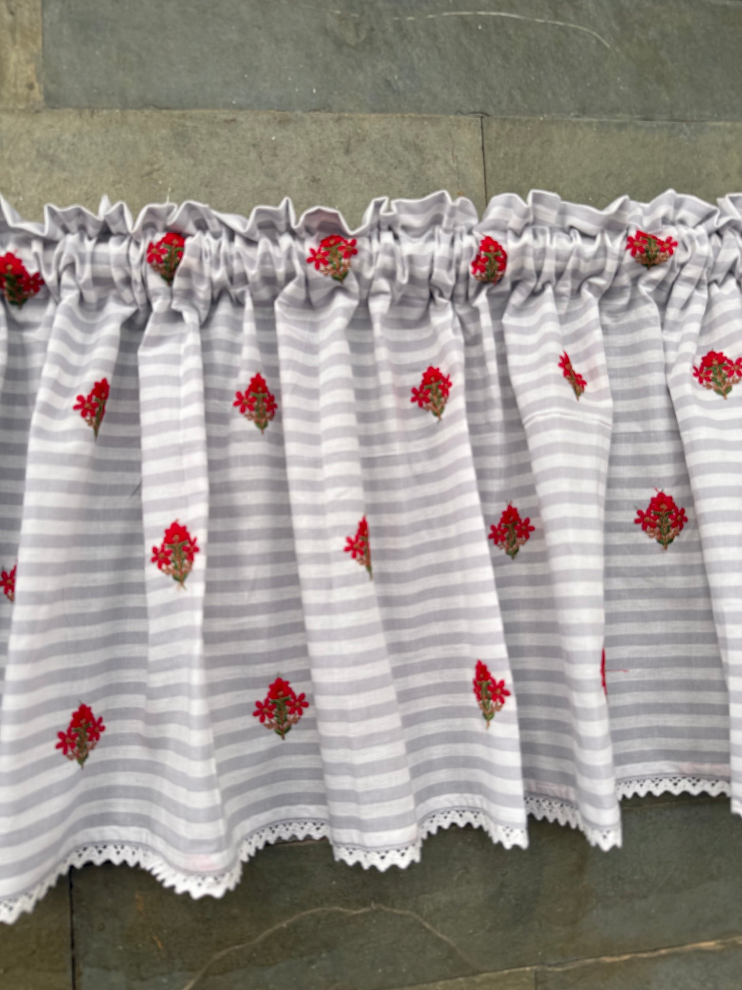 Kitchen Valance - Flowers and Stripes