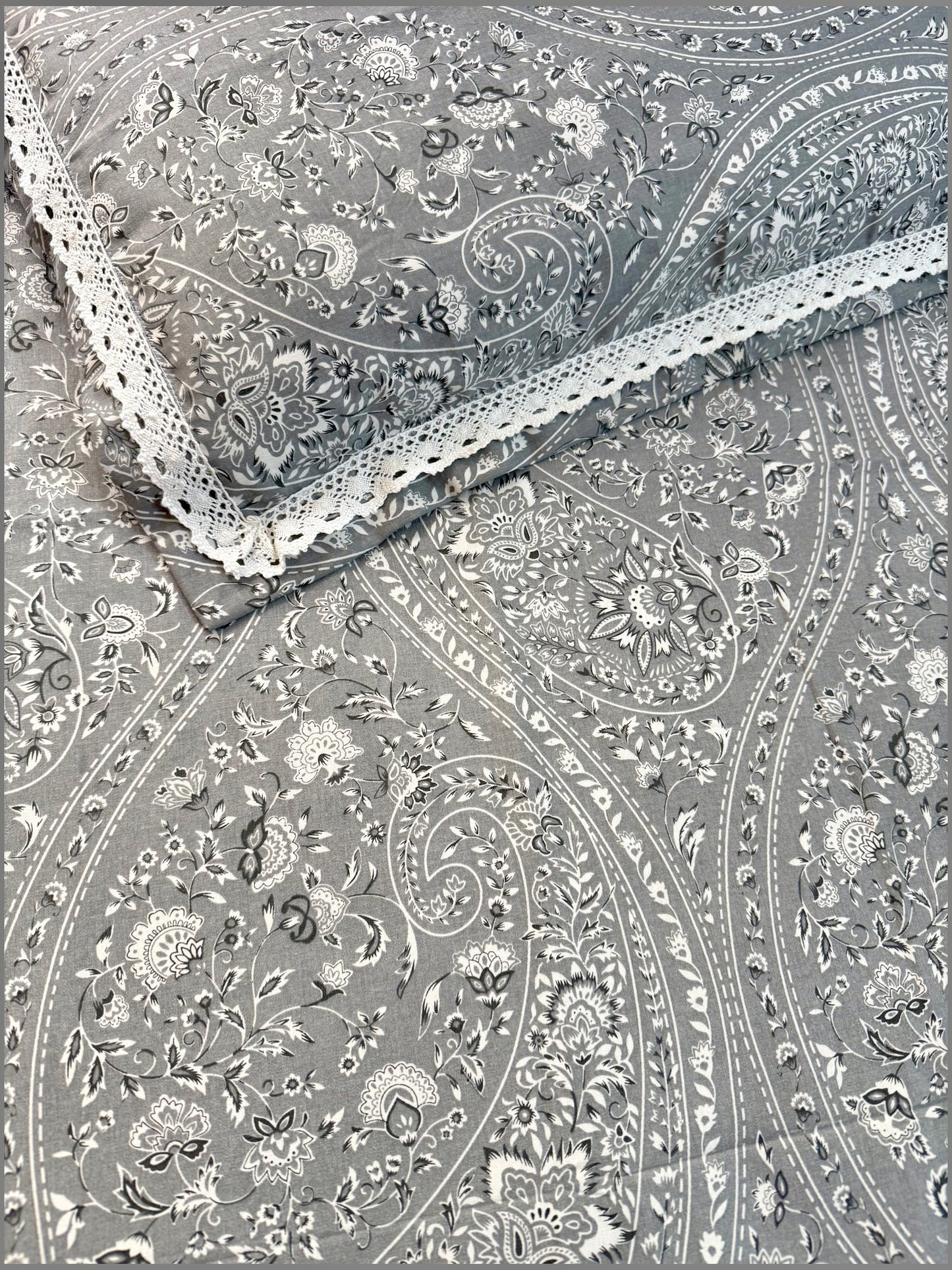 Bedsheet- Grey Paisley ( King)