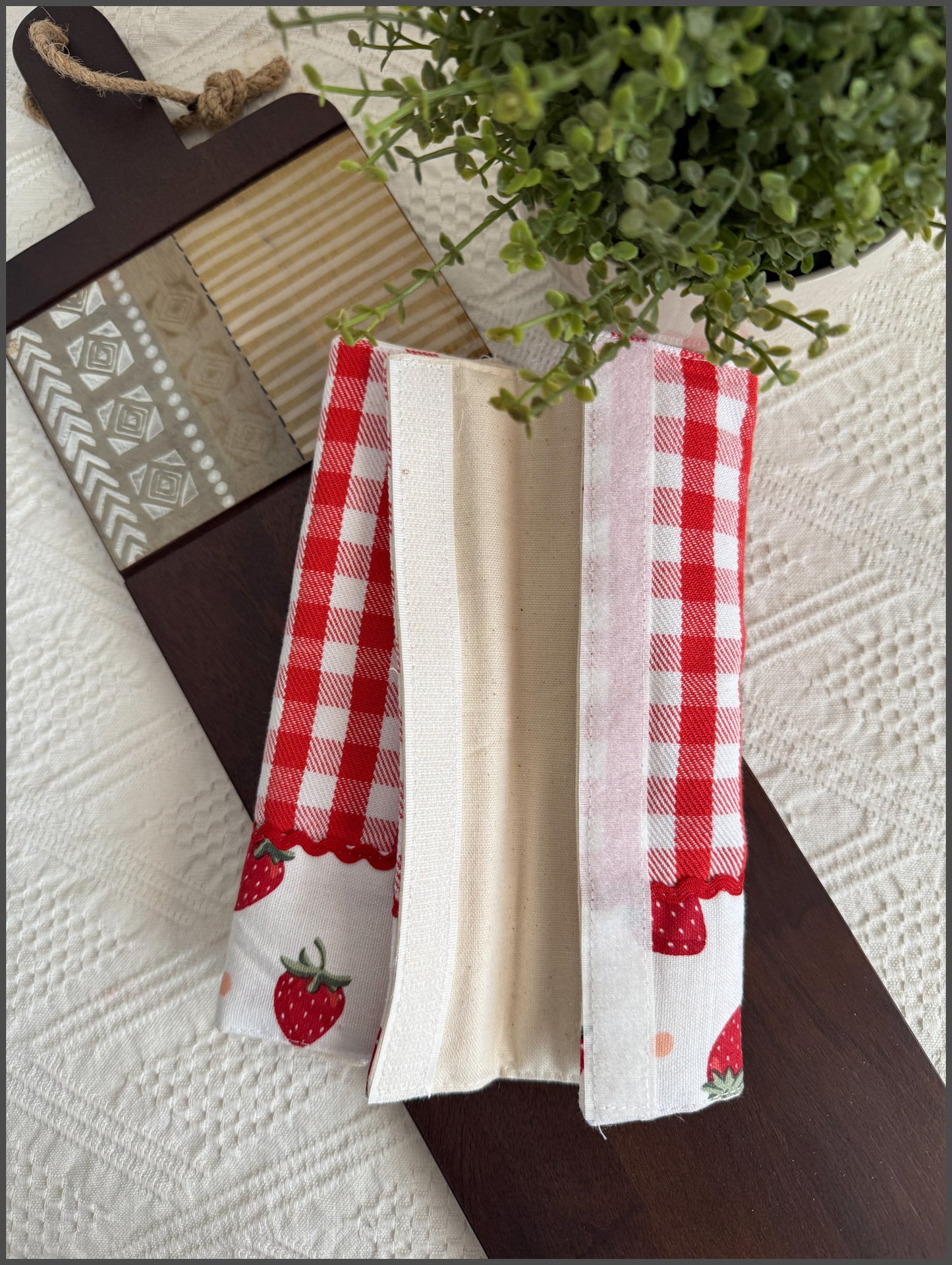Fridge Handle Cover - Strawberries & Gingham