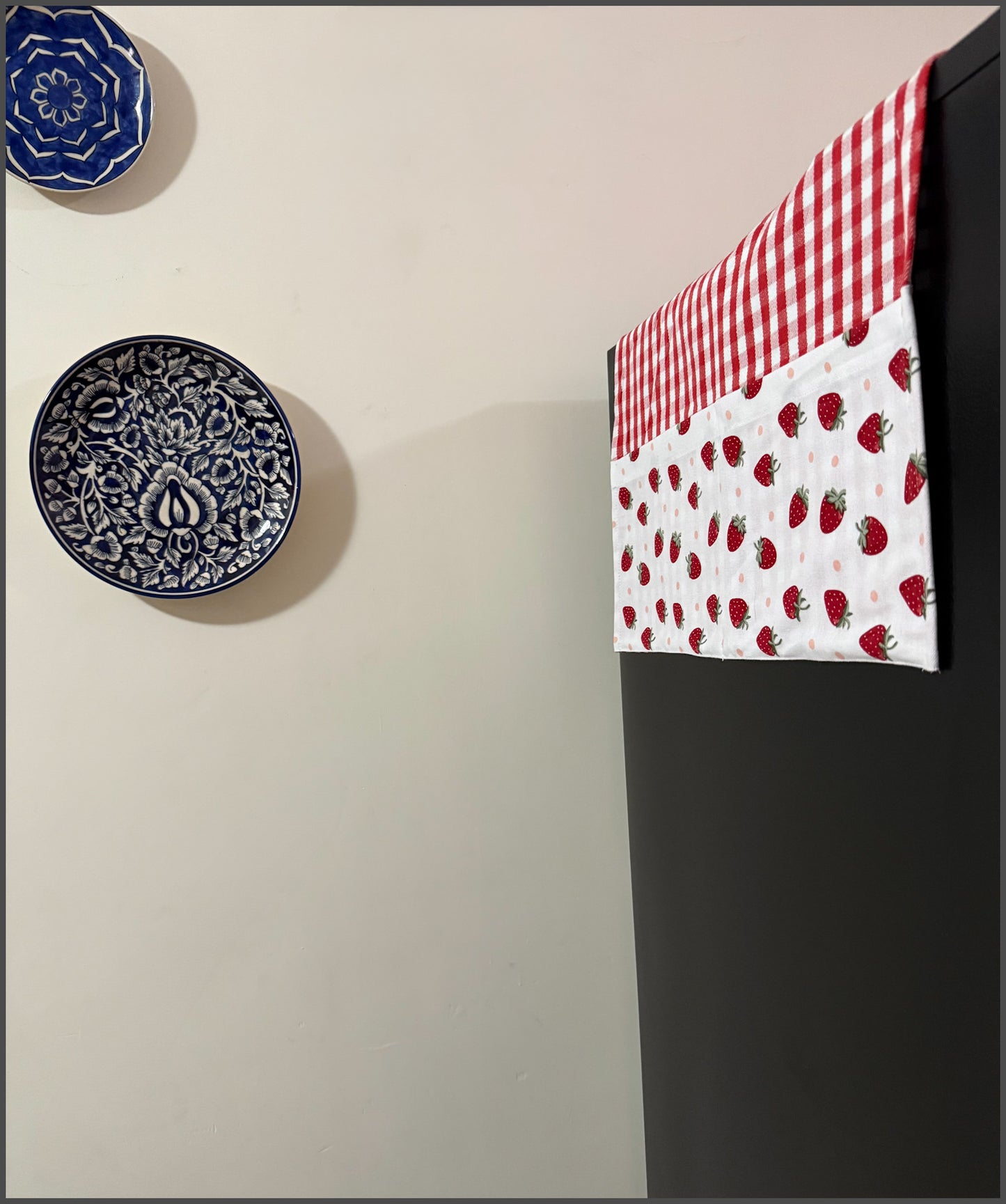Fridge Top Cover- Tiny Strawberries