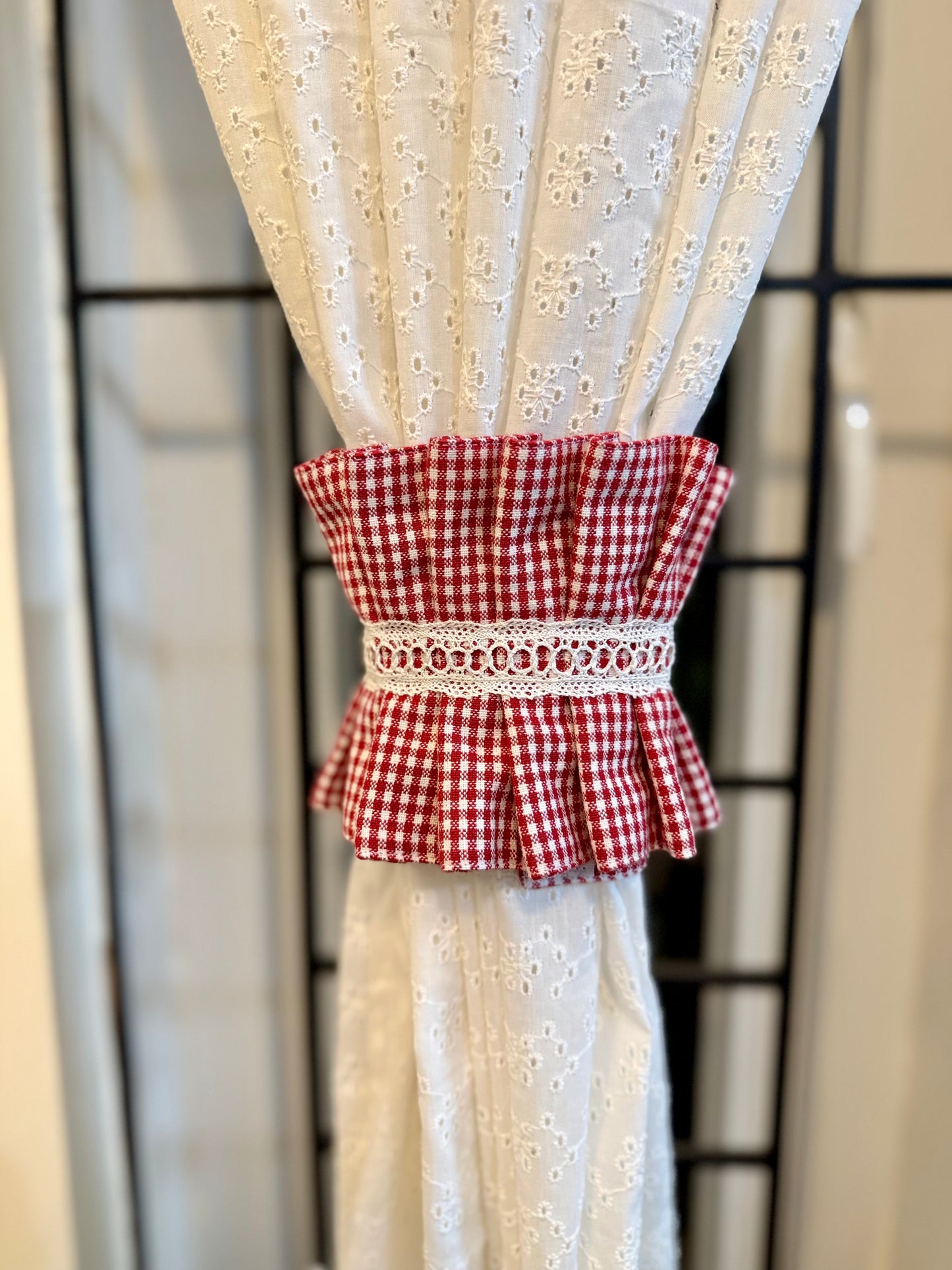 Curtain Tiebacks - Lil Red Gingham