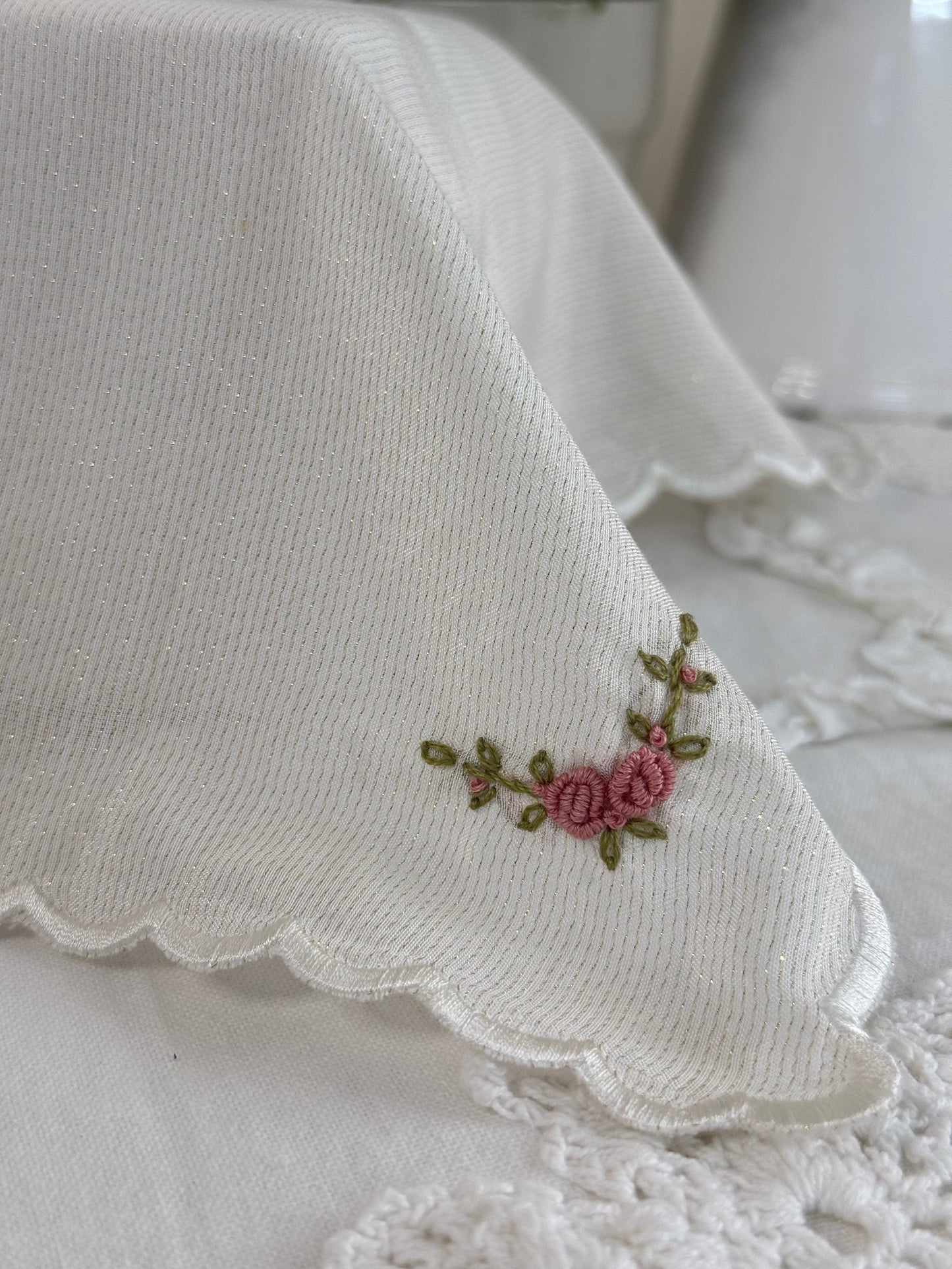 Tissue Box Cover- Pink Roses