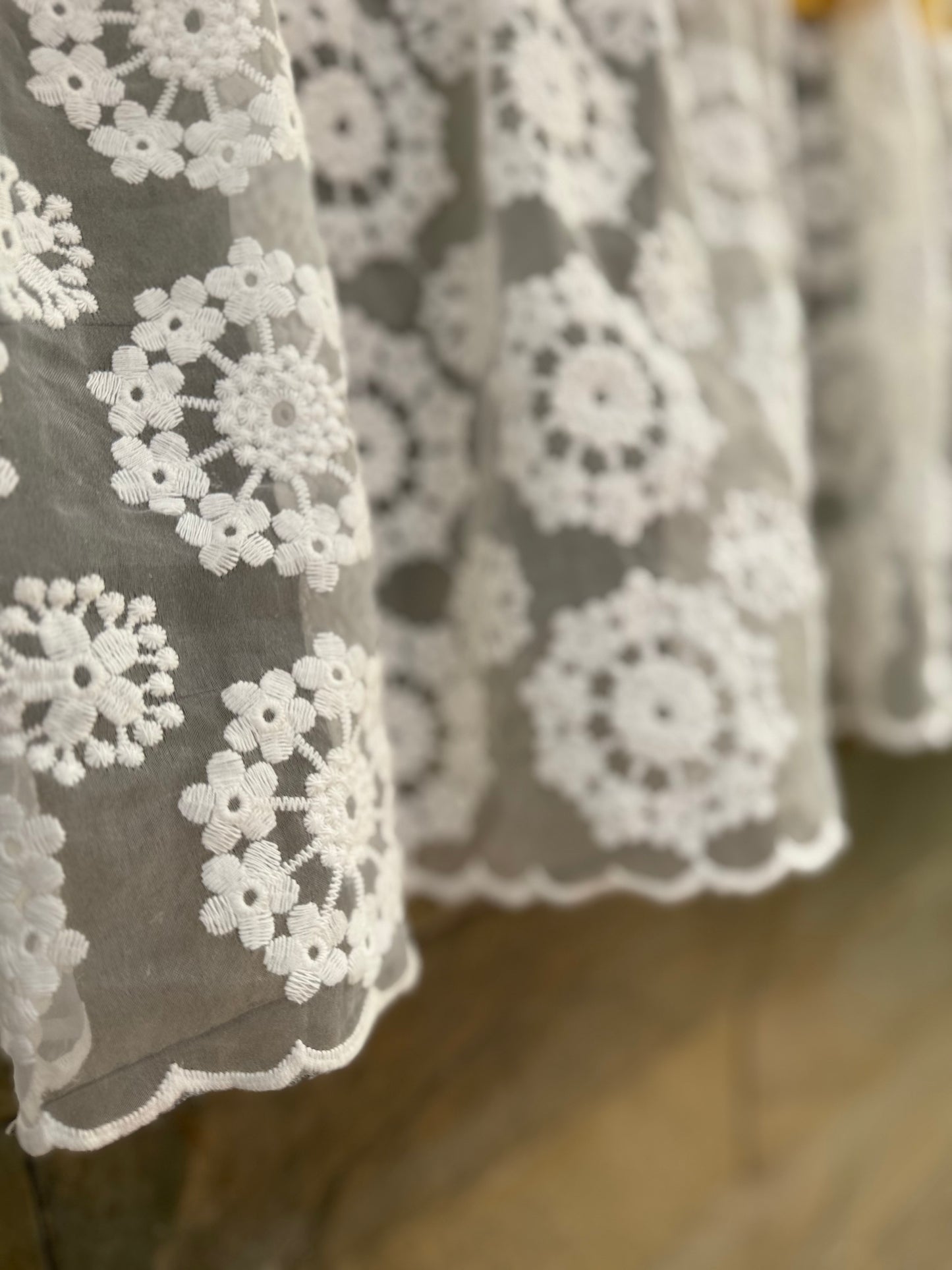Kitchen Valance- Sun-kissed