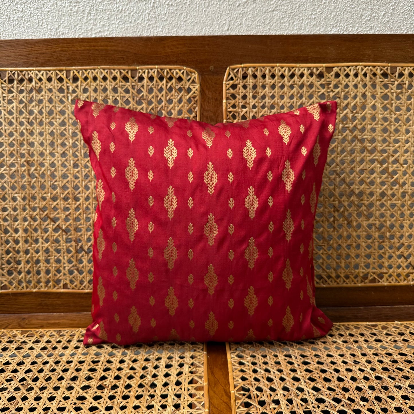 Cushion Cover- Chemparathi