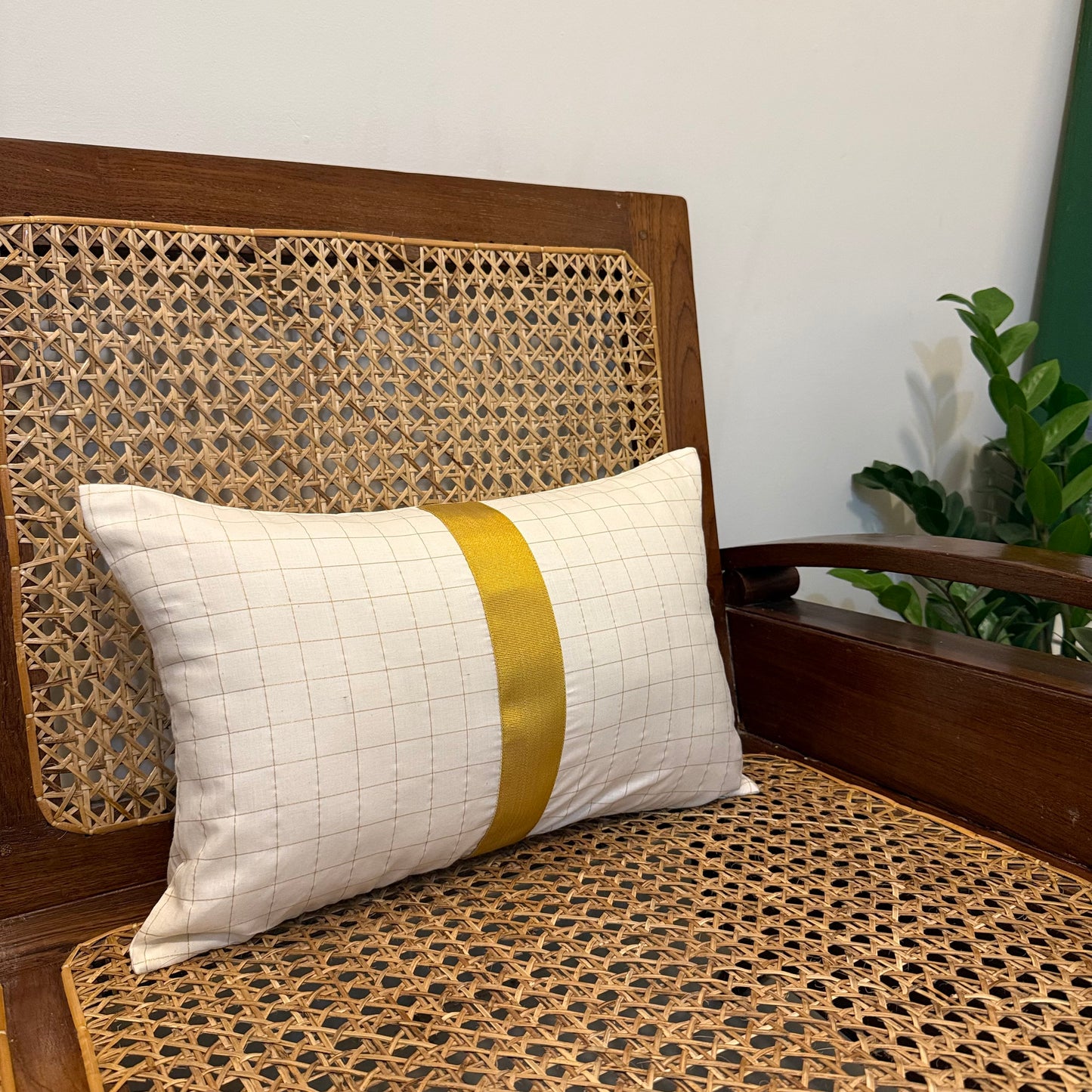 Lumbar Cushion Cover - Kasavu Kara