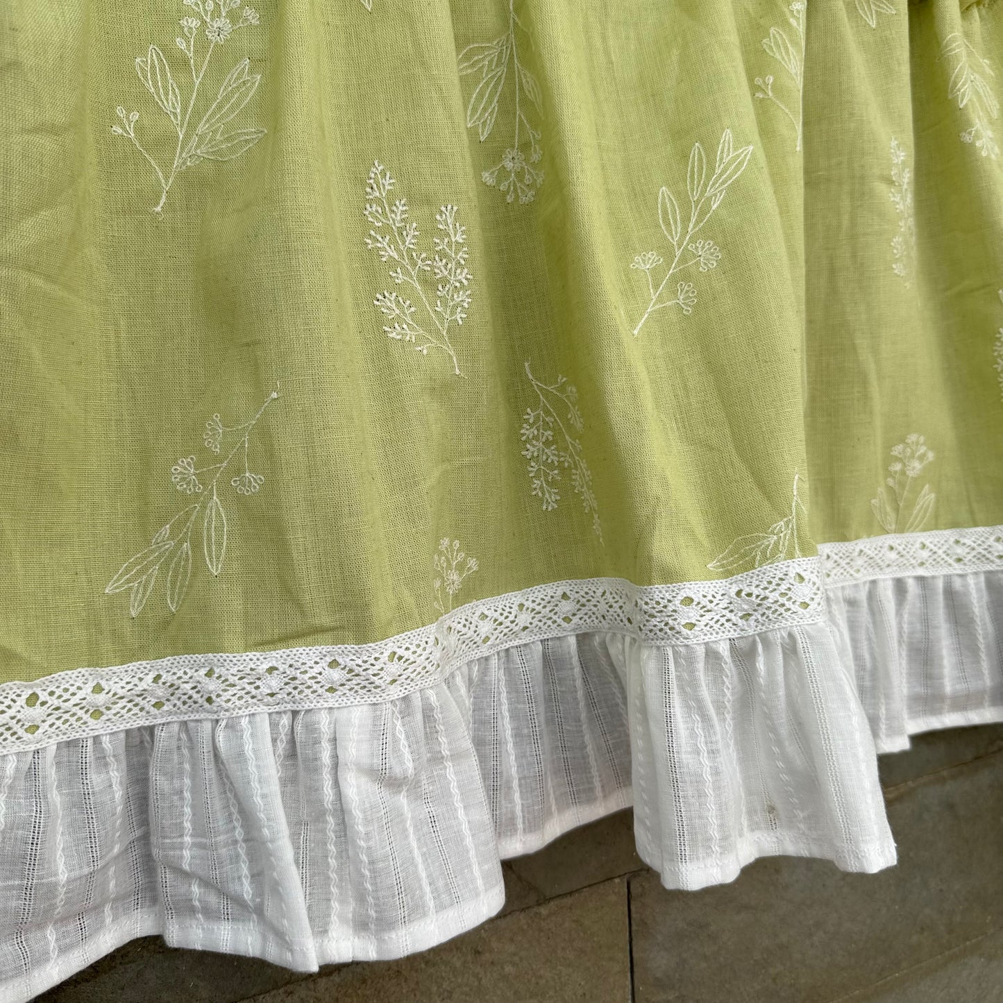 Kitchen Valance - Lemon and Ice