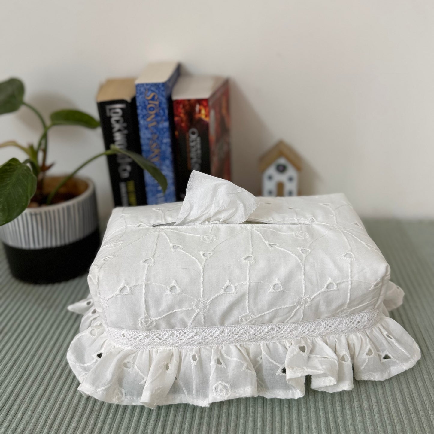 Tissue Box Cover- Ruffles and Hakoba
