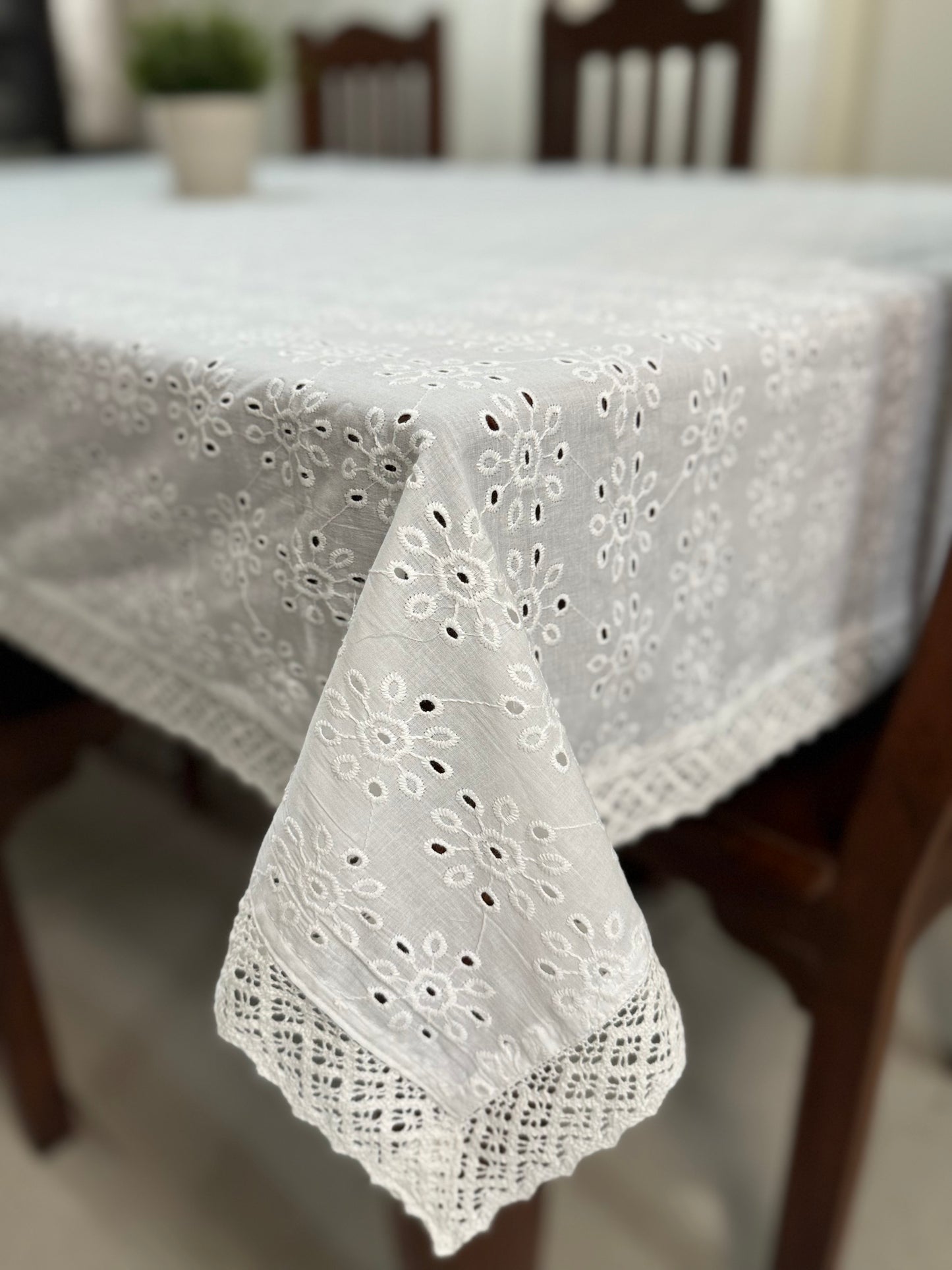 Tablecloth- White Floral Hakoba