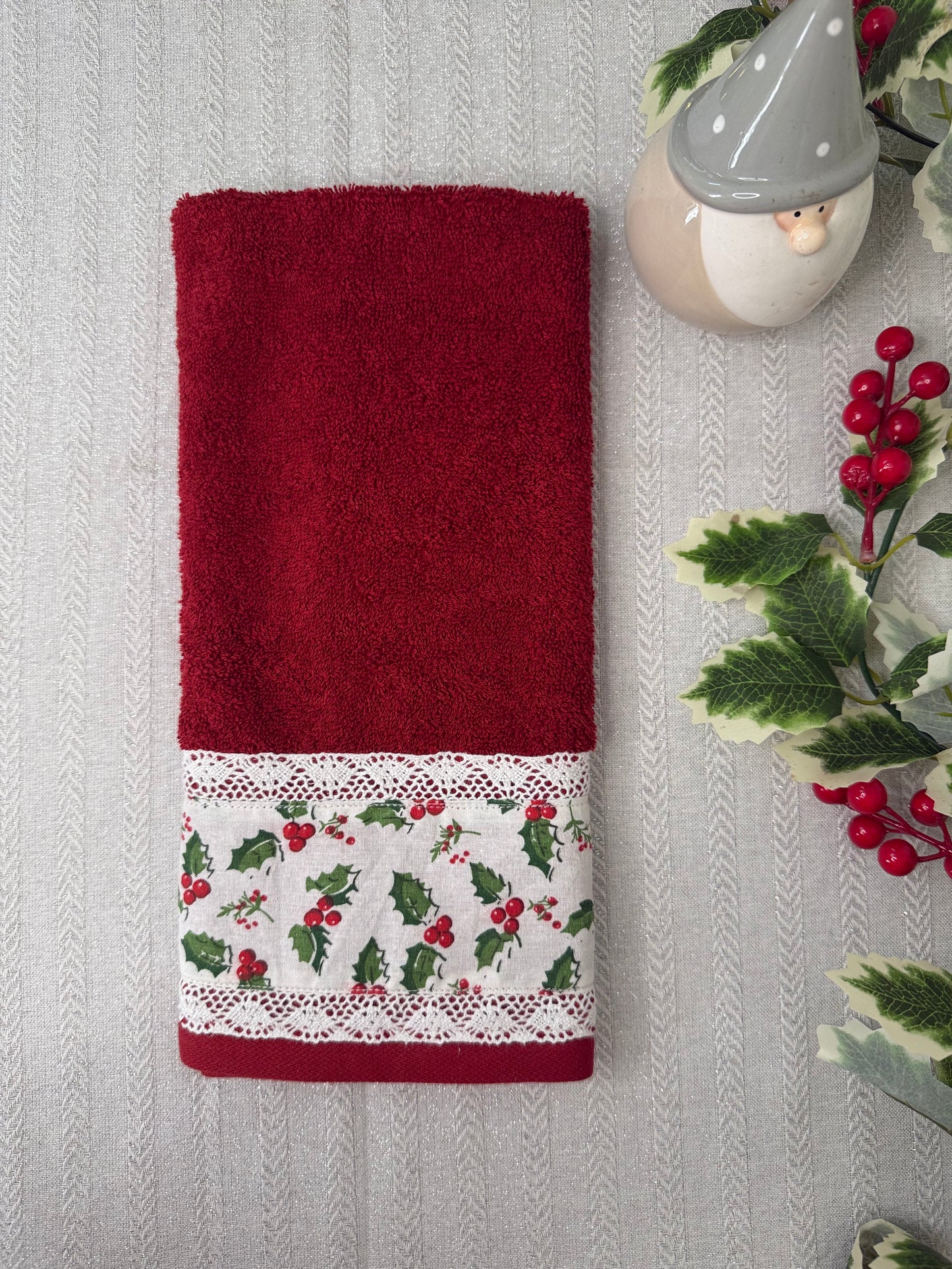 Christmas Hand Towels - Holly