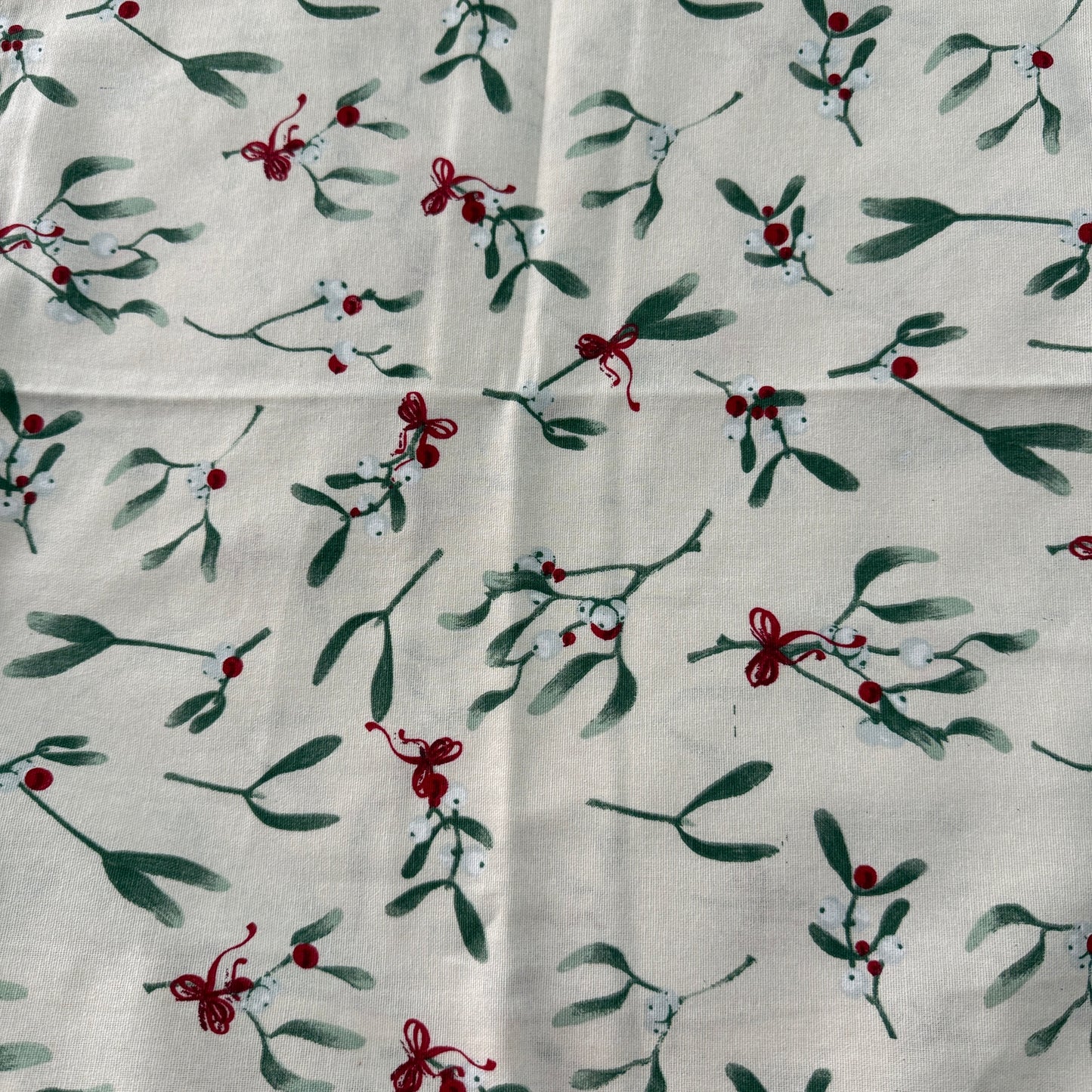 Christmas Bedsheet -  Mistletoes (King)