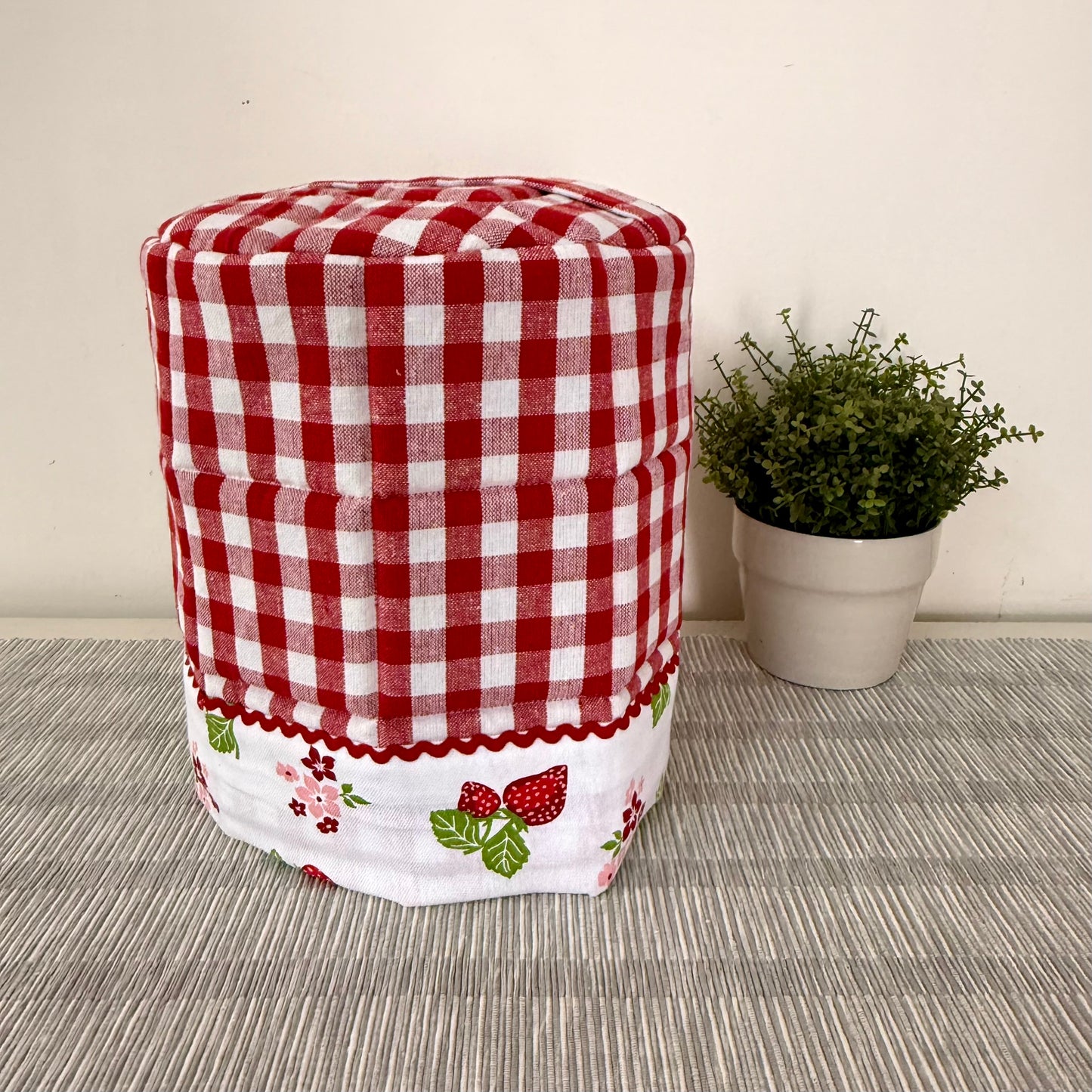 Mixer Grinder Cover - Strawberry Bunch