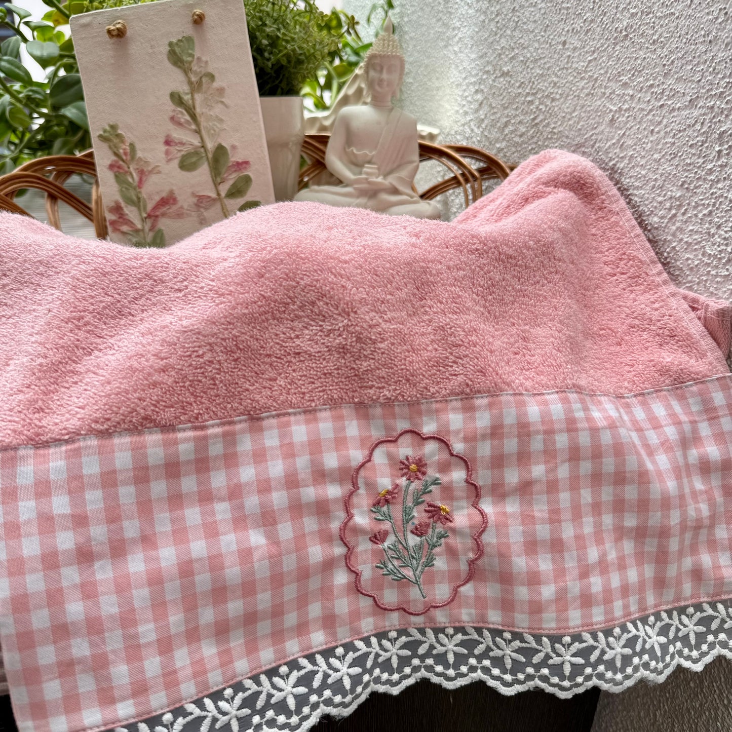 Hand Towel - Pink Scallop