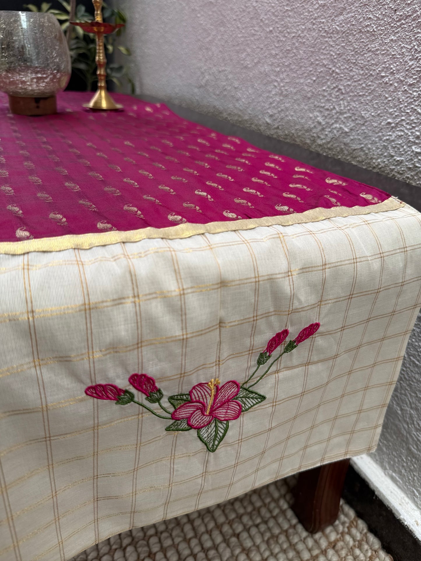 Runner - Chemparathi On Rani Pink