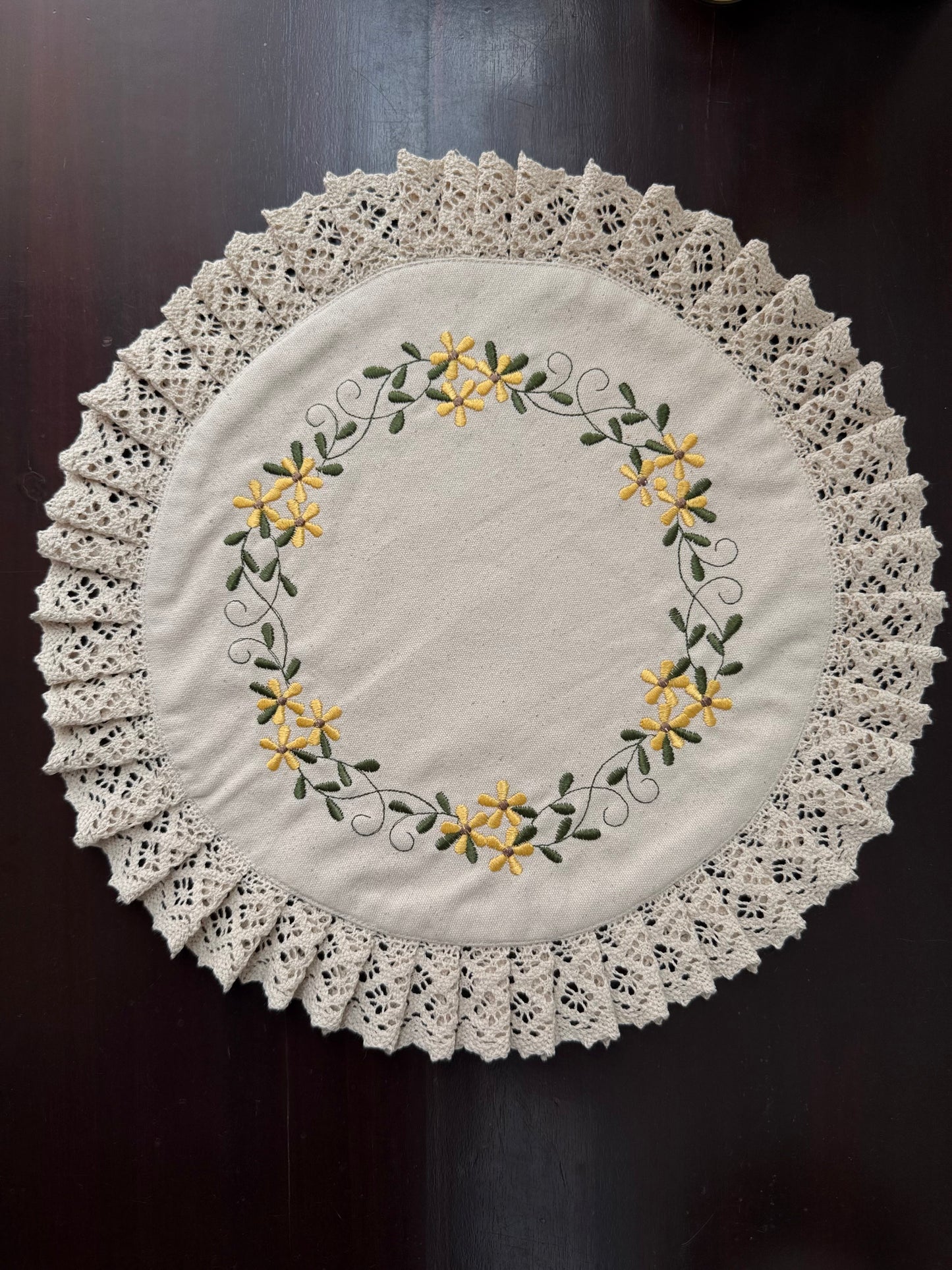 Centre Table Mat - Yellow Bouquet