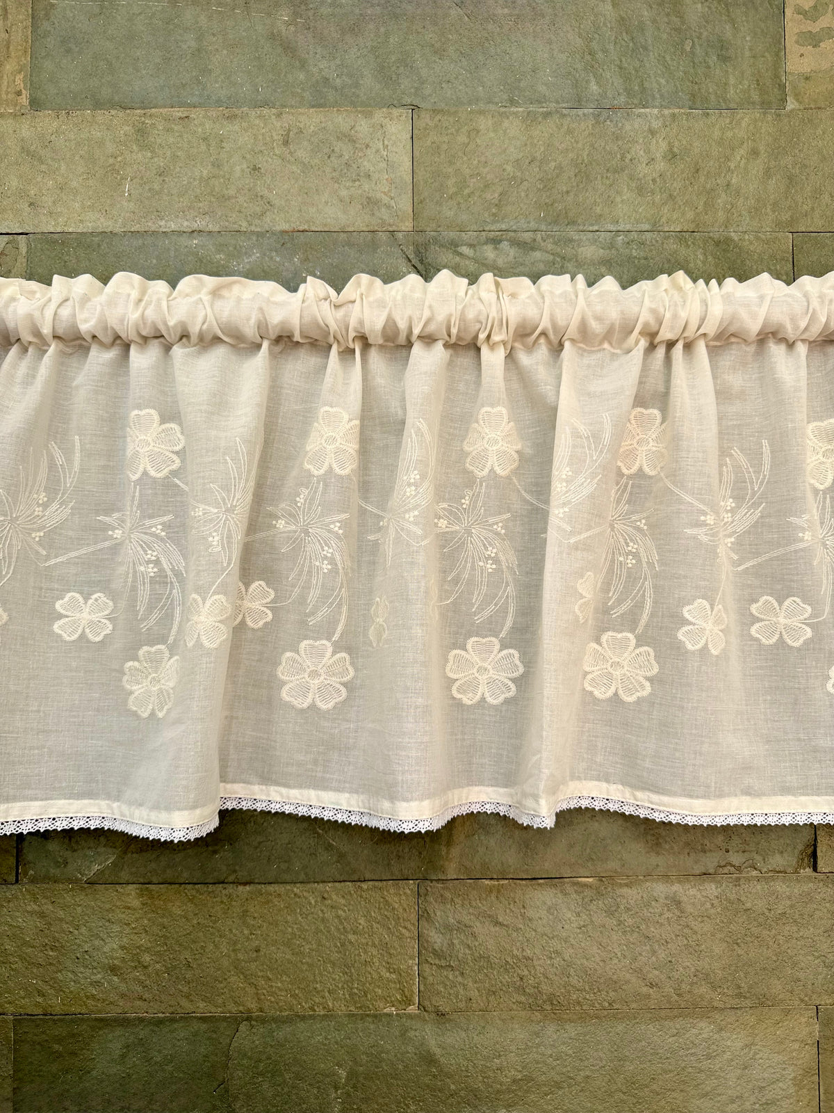 Kitchen Valance - Serendipity