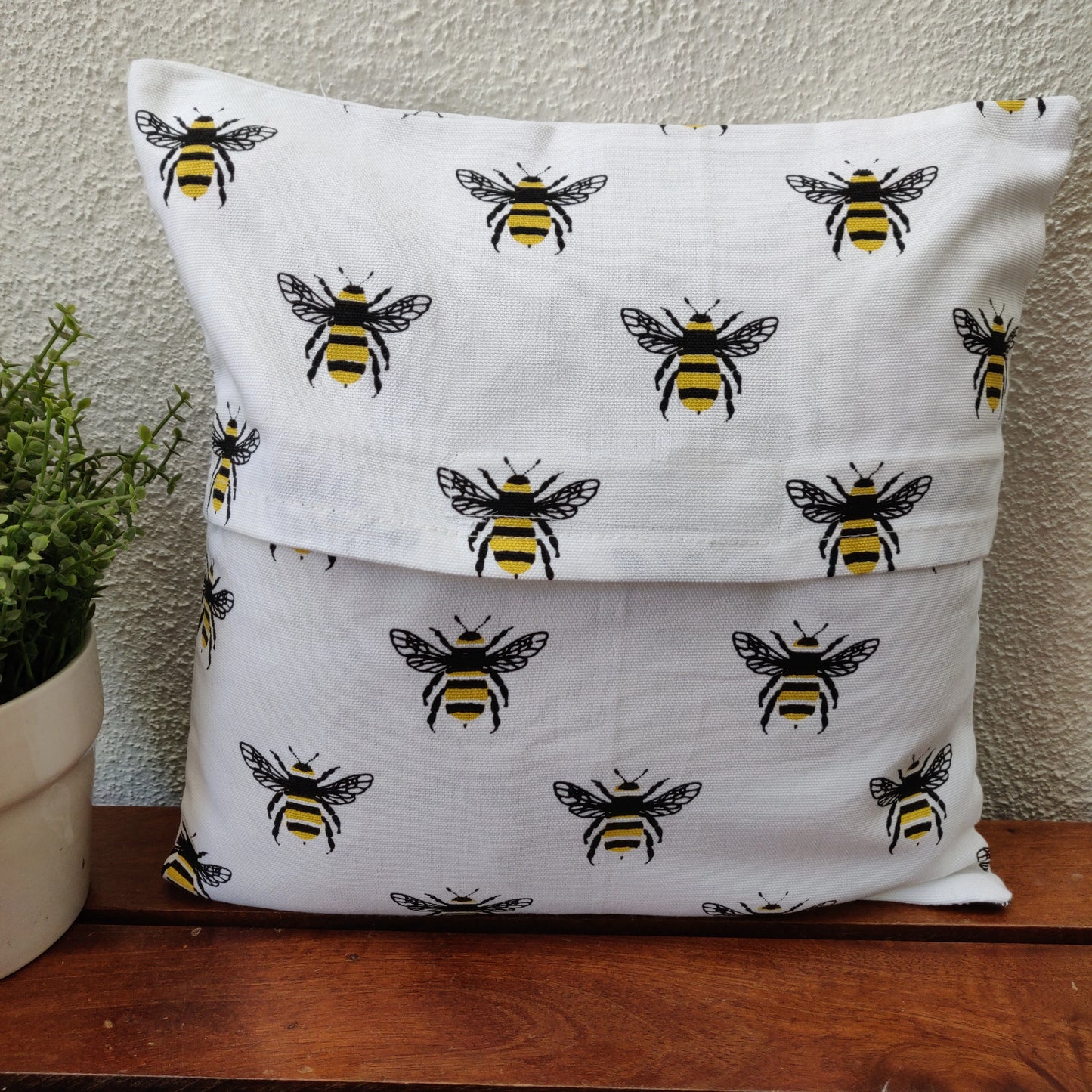 Cushion Cover - Beezzz