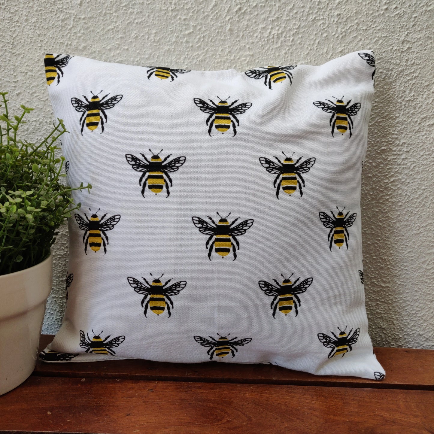 Cushion Cover - Beezzz