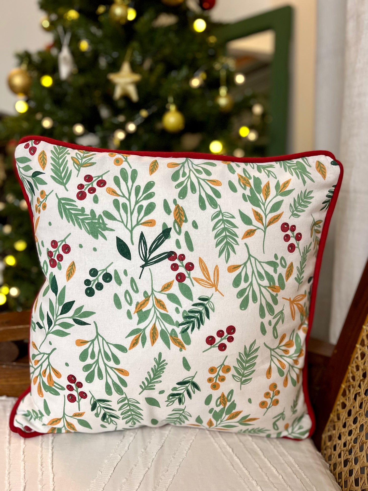 Christmas cushion cover - Berry Foliage