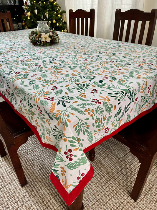 Christmas Tablecloth- Berry Foliage