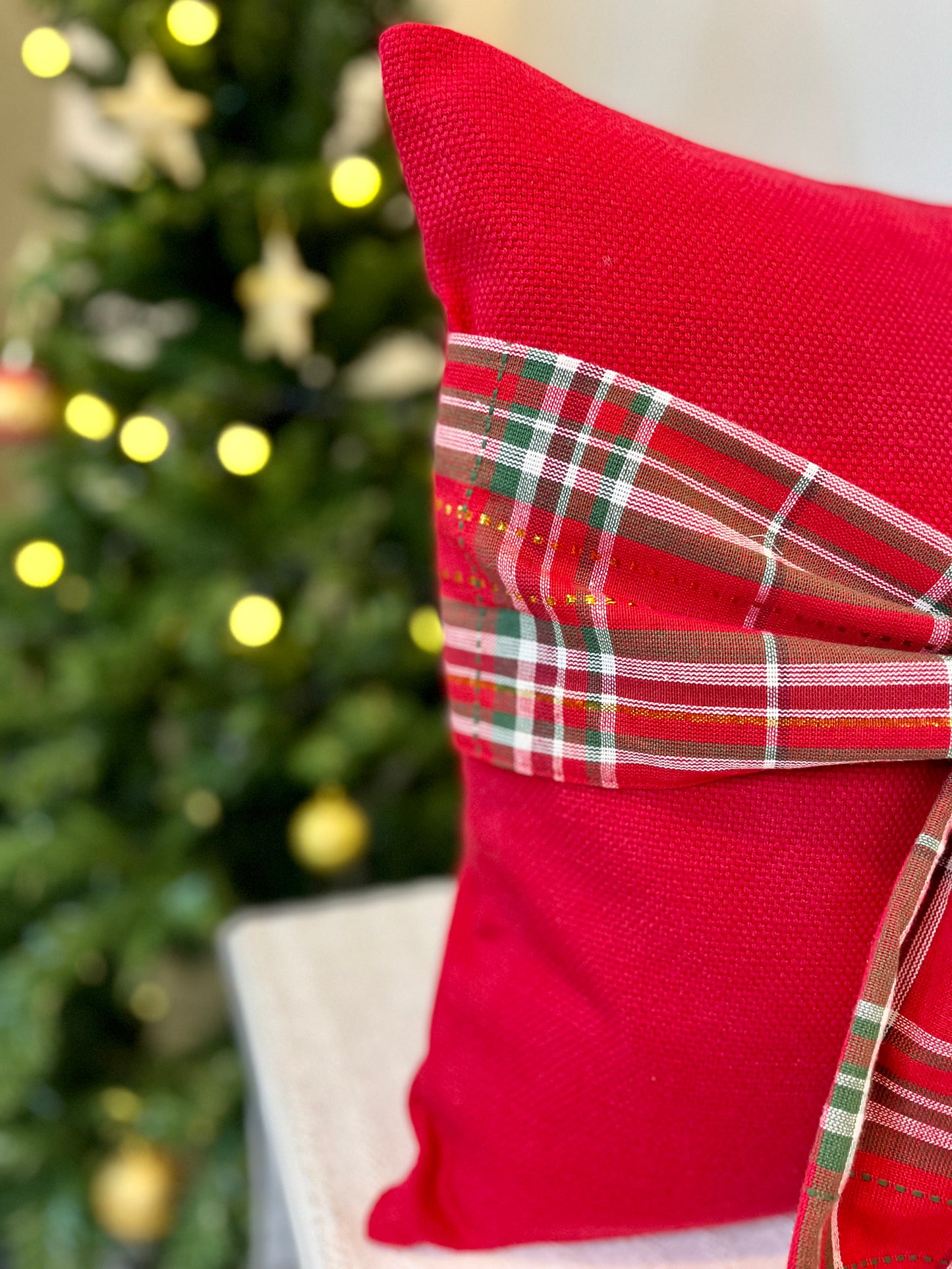 Christmas Cushion Cover- Big Bow ( new)