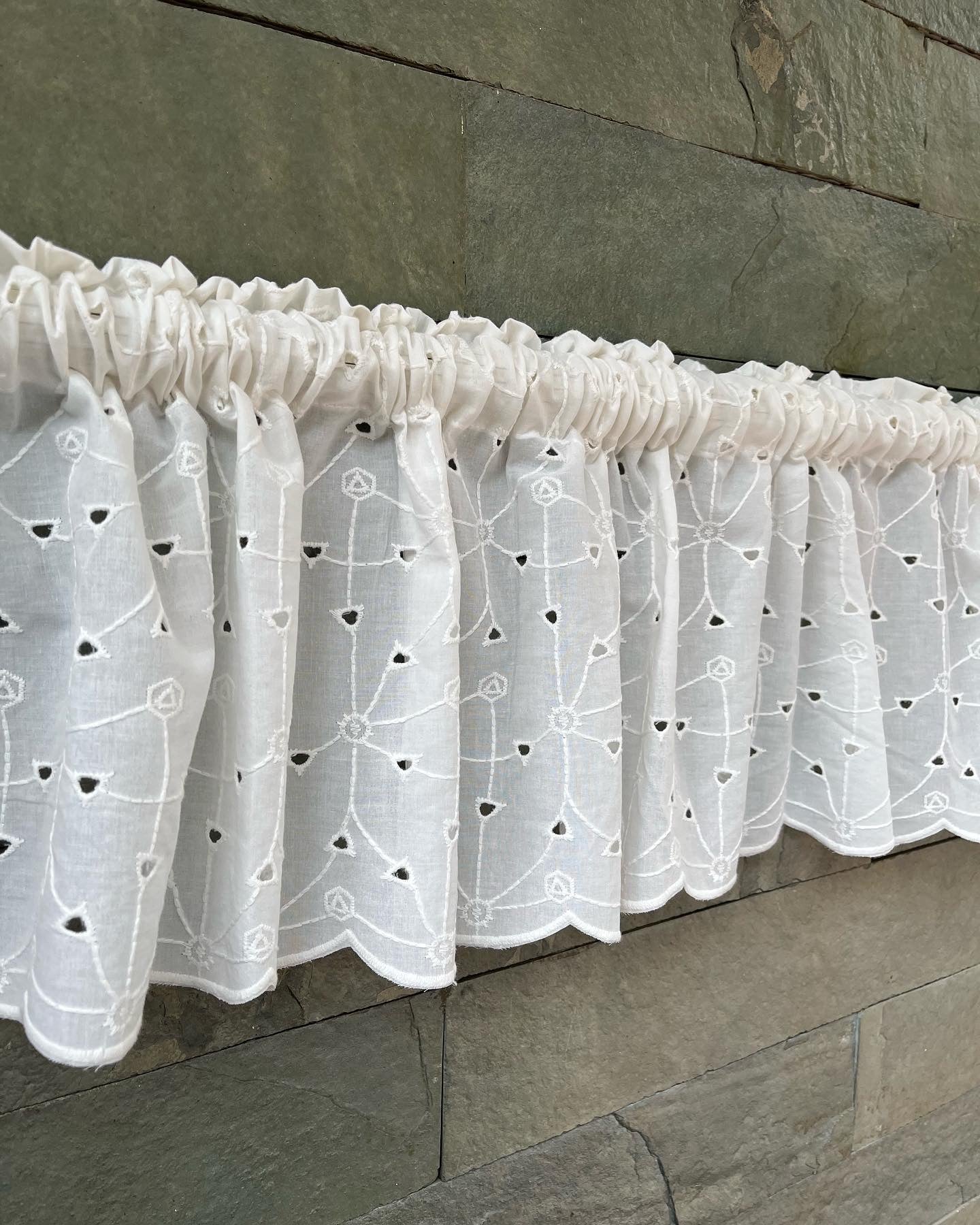 Kitchen Valance- Malai