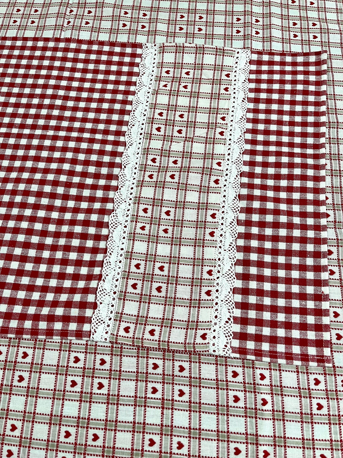 Runner - Gingham & Hearts