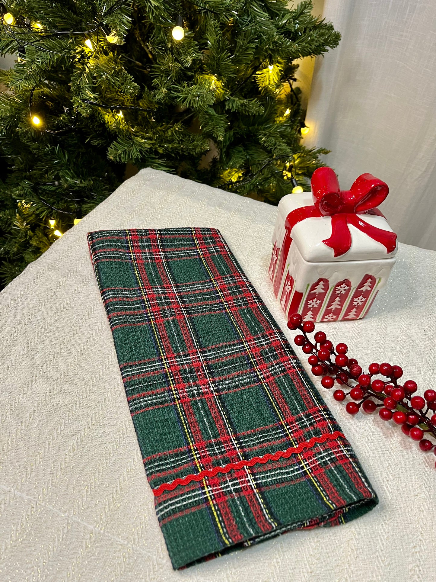 Christmas Kitchen Towel - Plaid