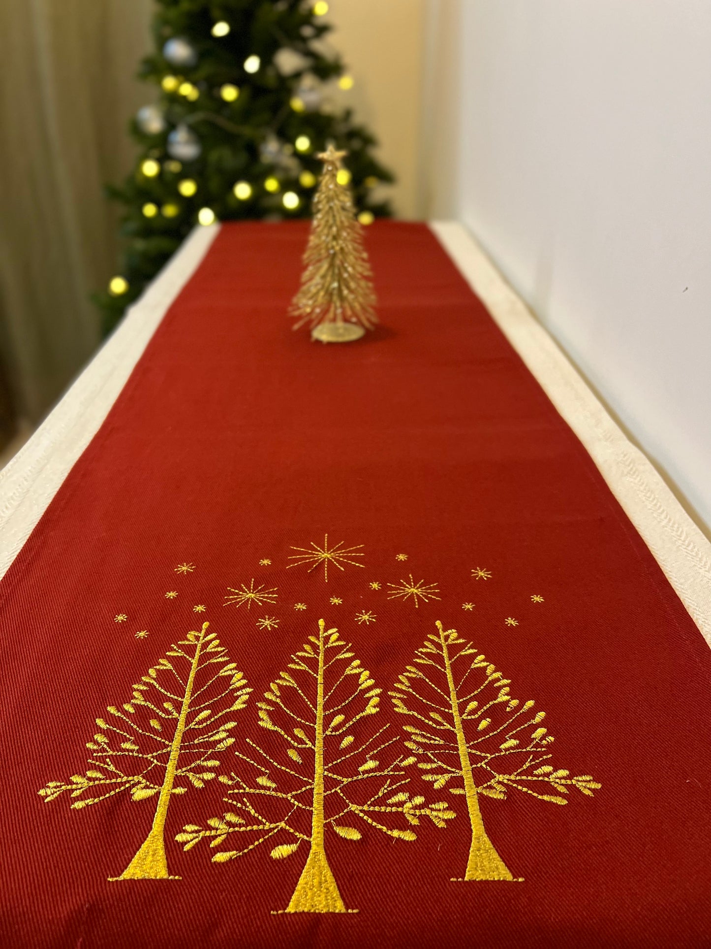 Christmas Runner -  Gold Trees & Stars (Long)