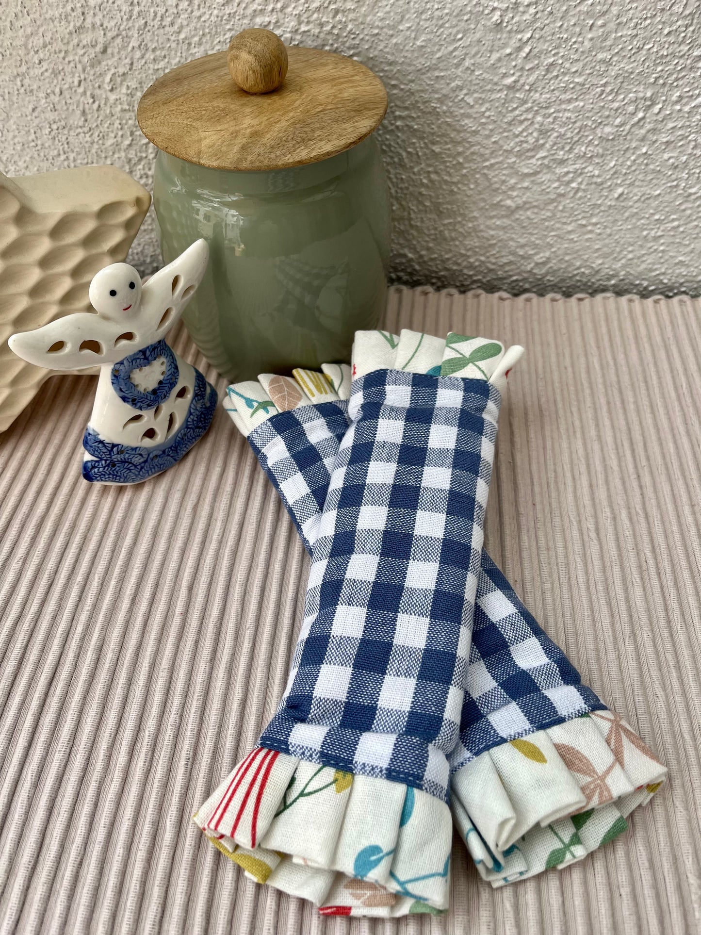 Fridge Handle Cover -  Blue gingham Garden