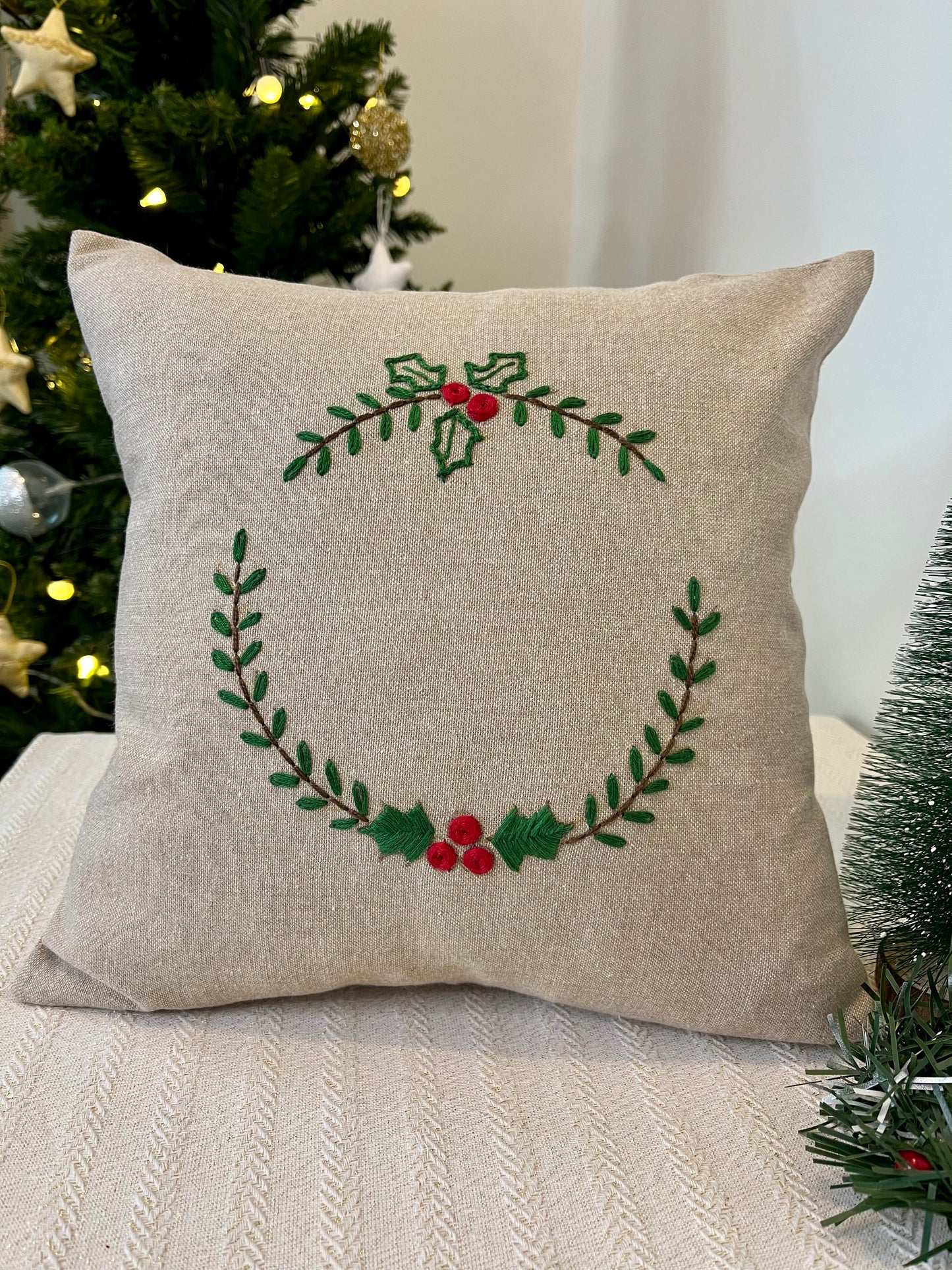 Christmas Cushion Cover - Lil wreath of Holly