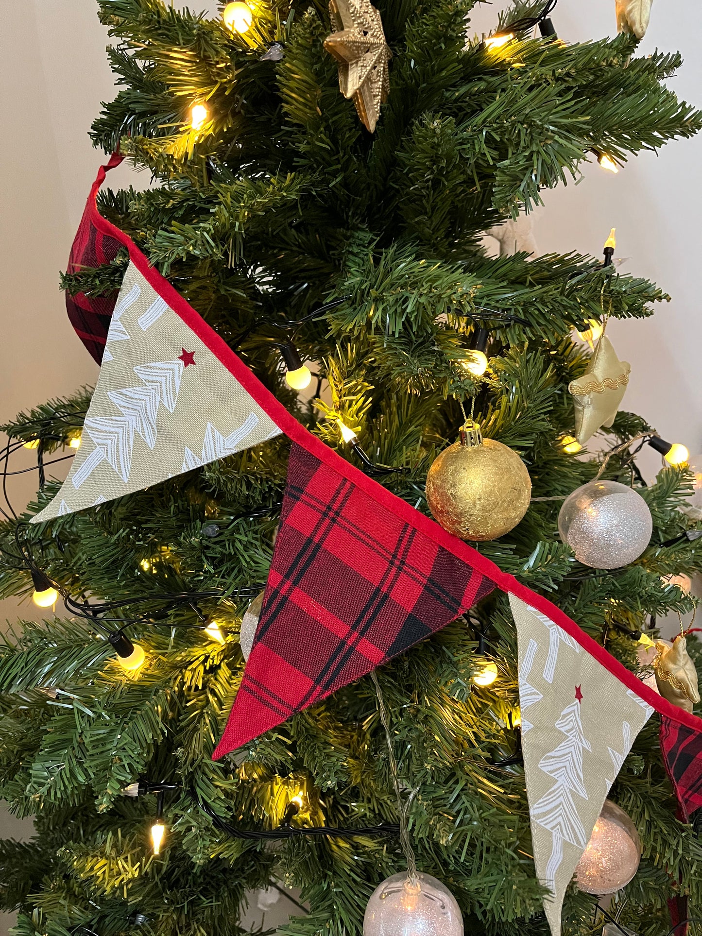 Christmas Bunting- Beige & Tartan