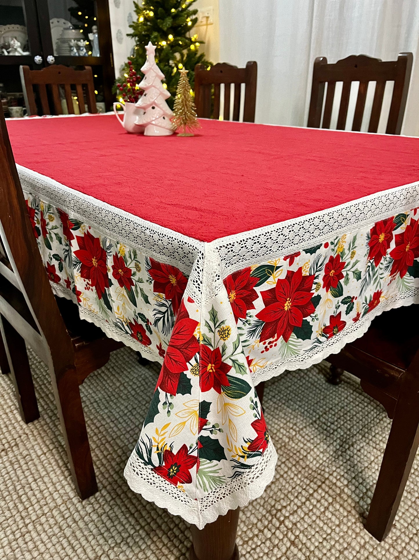 Christmas Tablecloth - Big Red Poinsettias