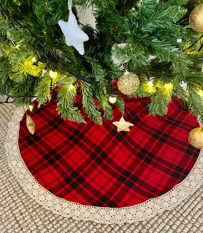 Tree Skirt - Tartan with Lace Edging