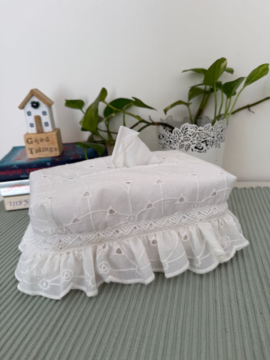 Tissue Box Cover- Ruffles and Hakoba