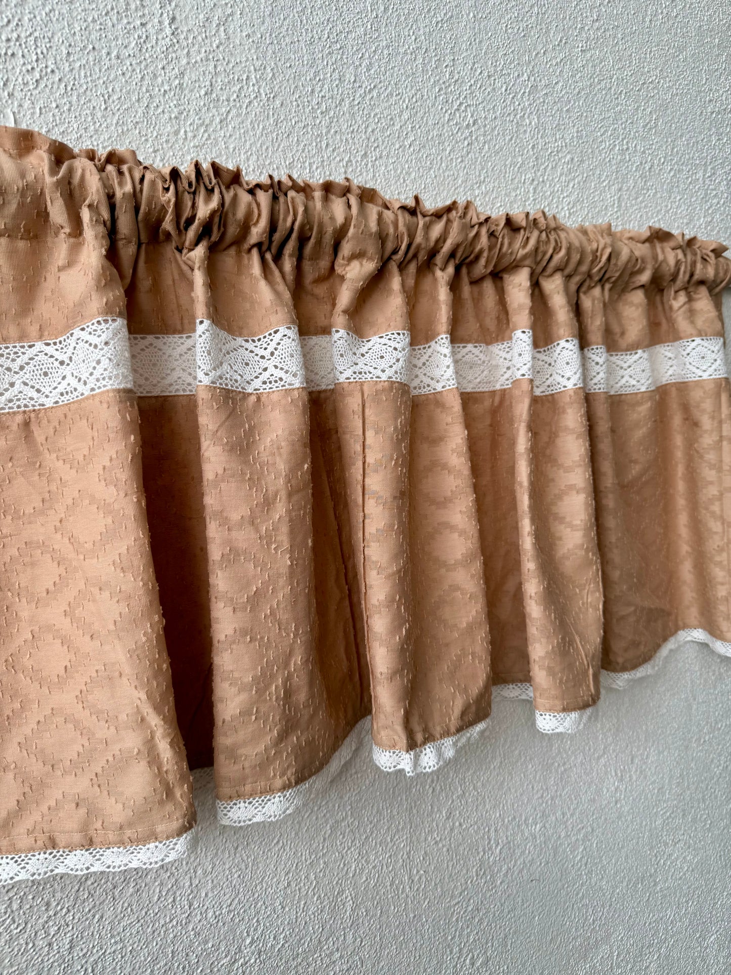 Kitchen Valance - Amber
