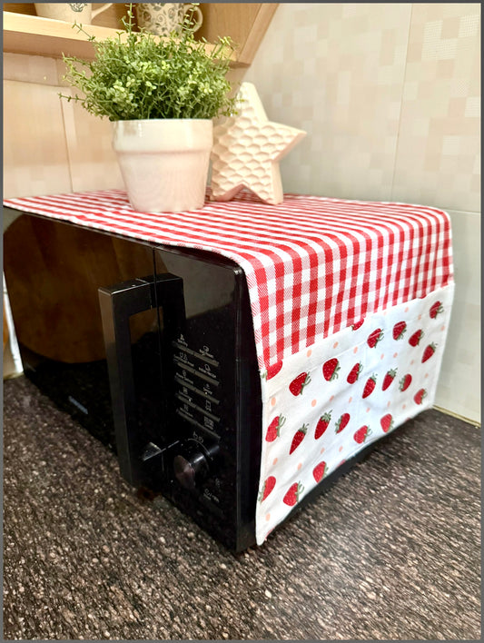 Microwave Cover- Tiny Strawberries