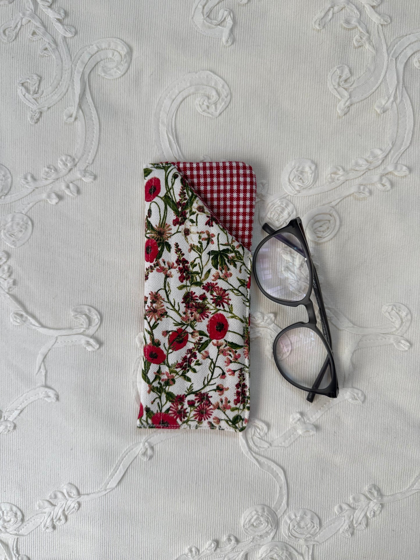 Sunglass/ Reading glass pouch - Roses and Gingham