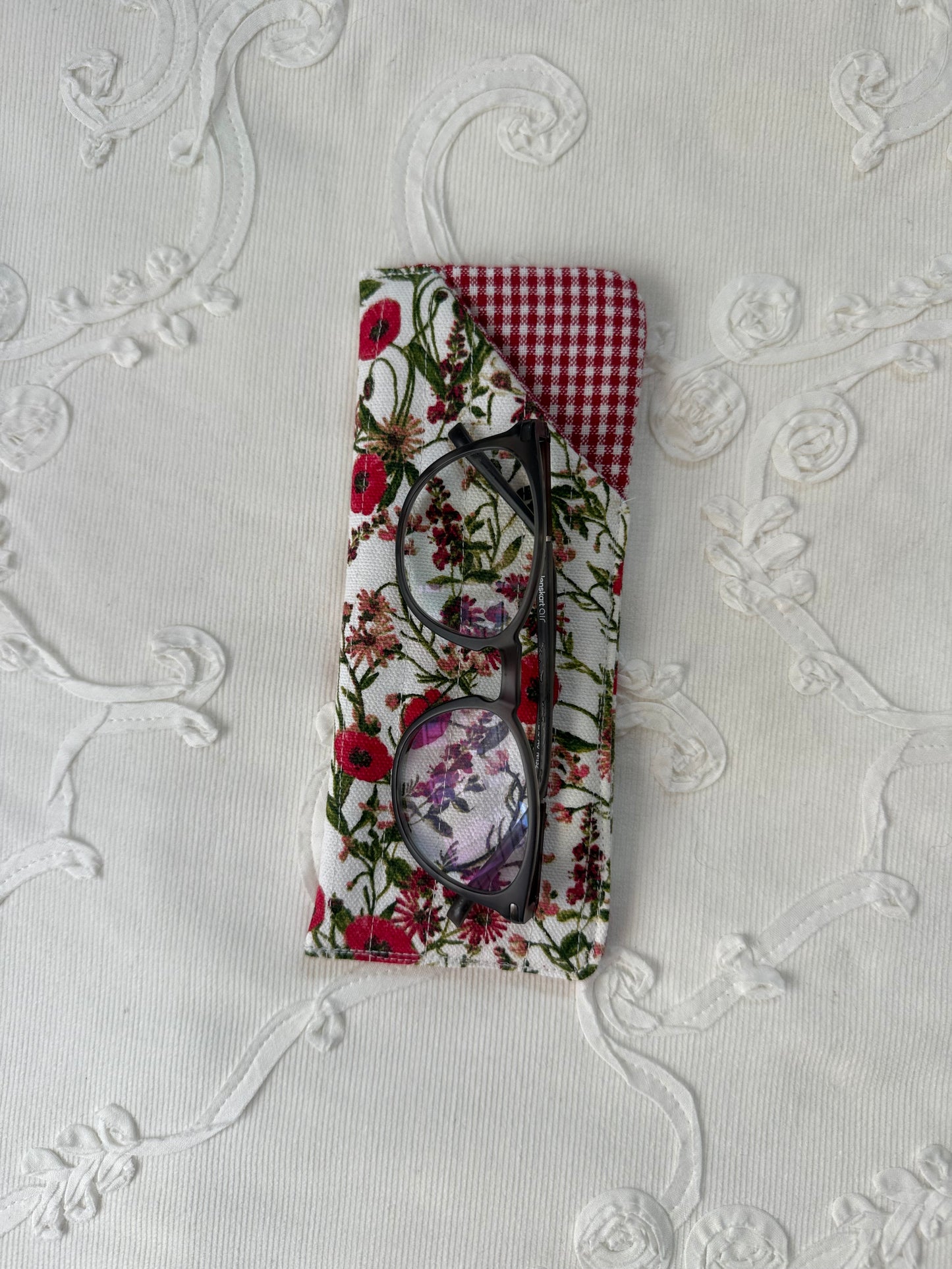 Sunglass/ Reading glass pouch - Roses and Gingham