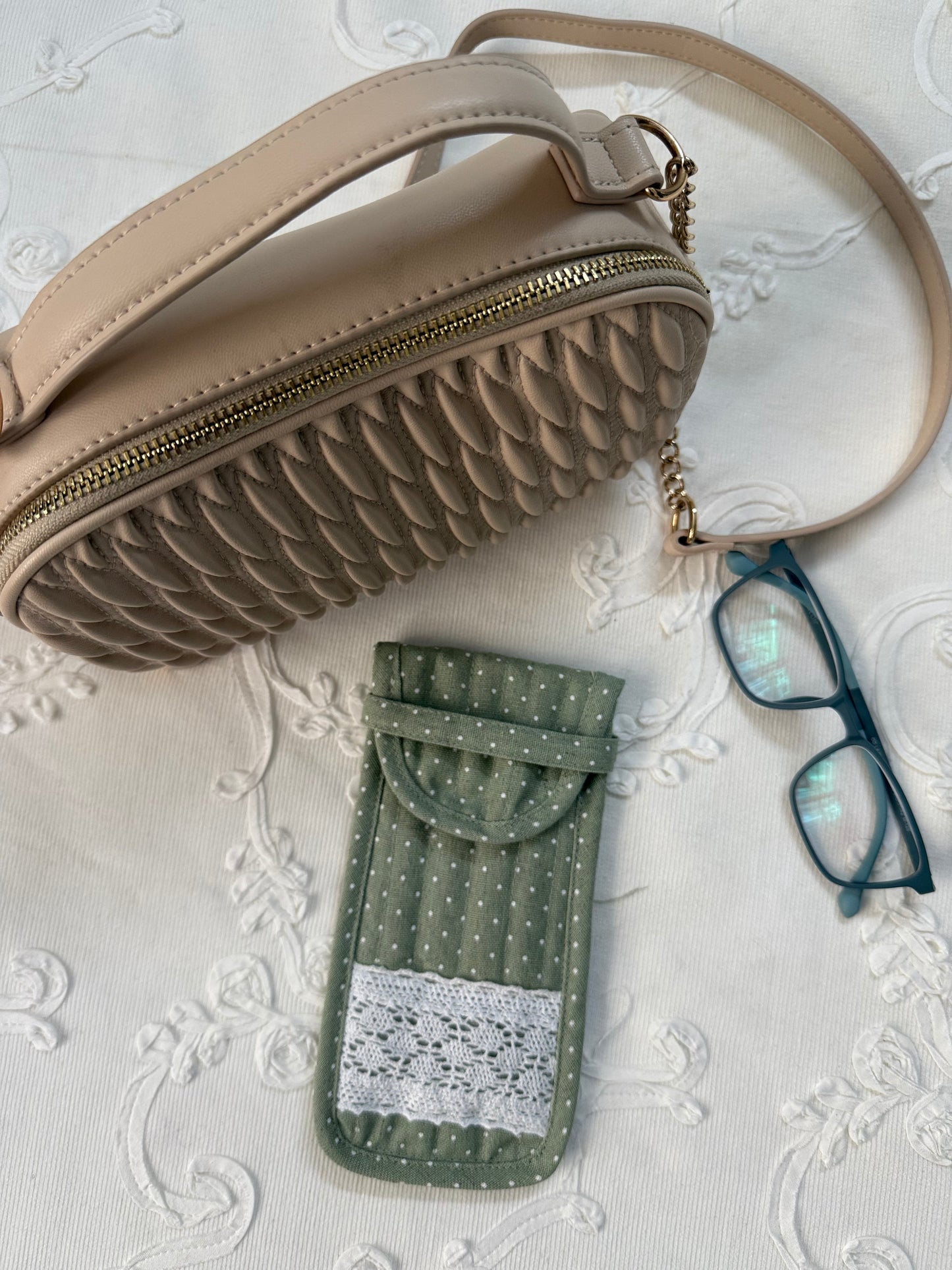 Sunglass / Reading glass pouch- Tiny polka Sage