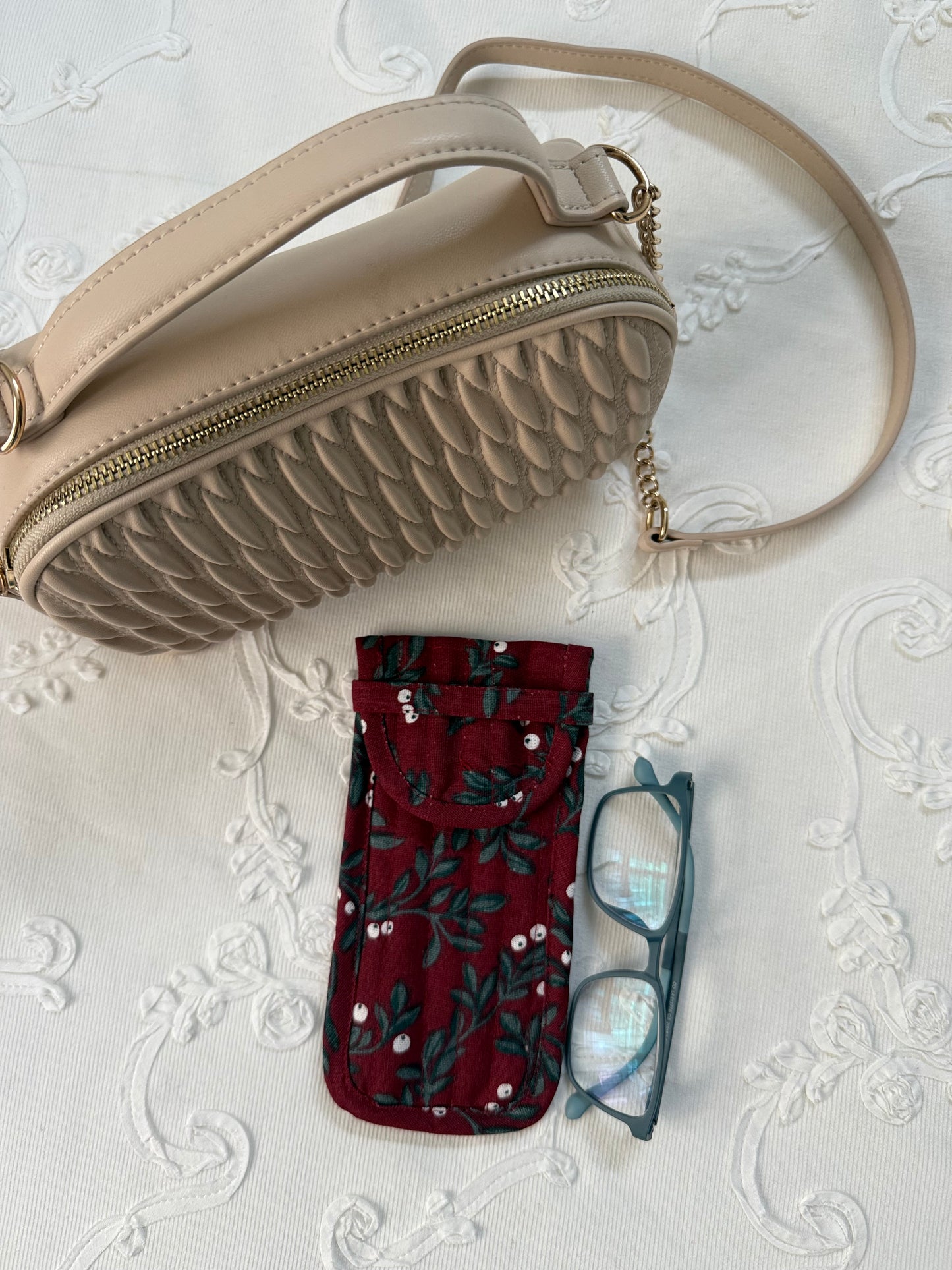 Sunglass/ Reading glass pouch- Niha in Maroon