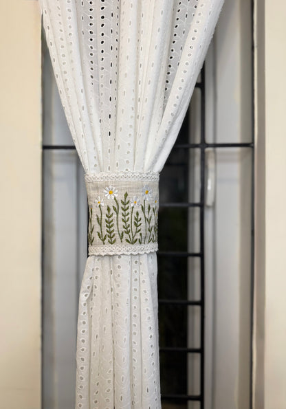 Curtain Tieback - Tiny flowers