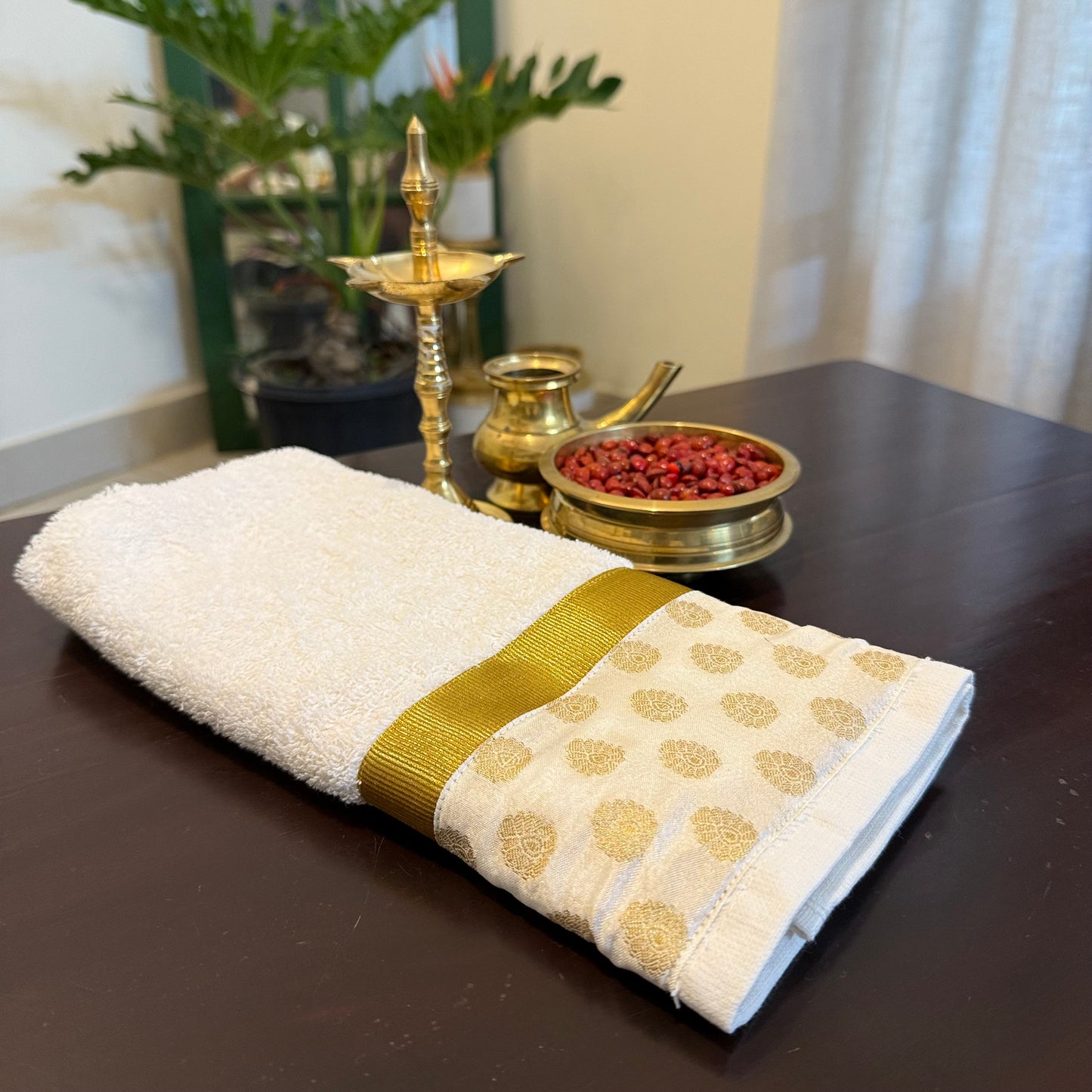 Hand Towel - Ponnonam